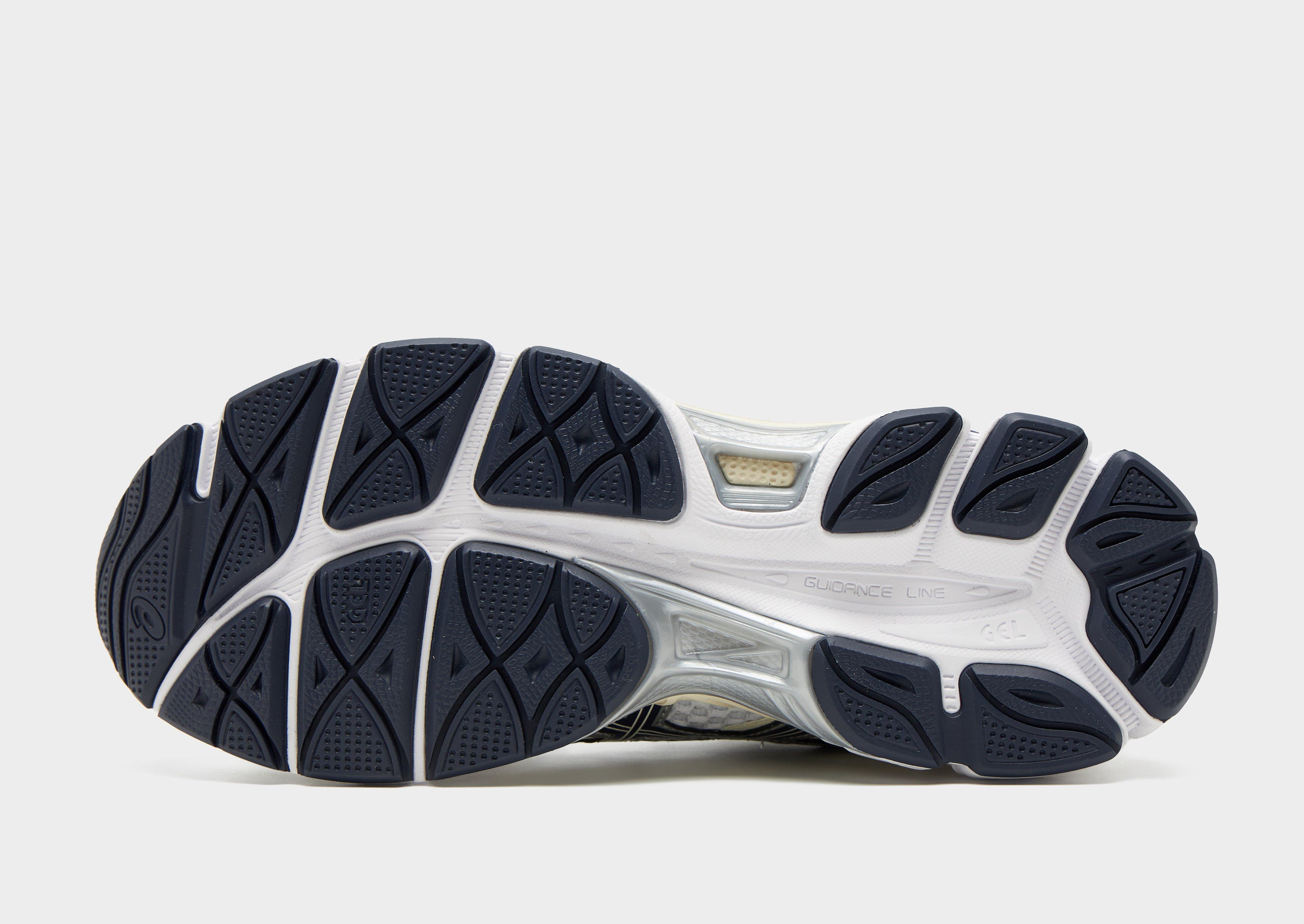 ASICS GEL-CUMULUS 16 Women's