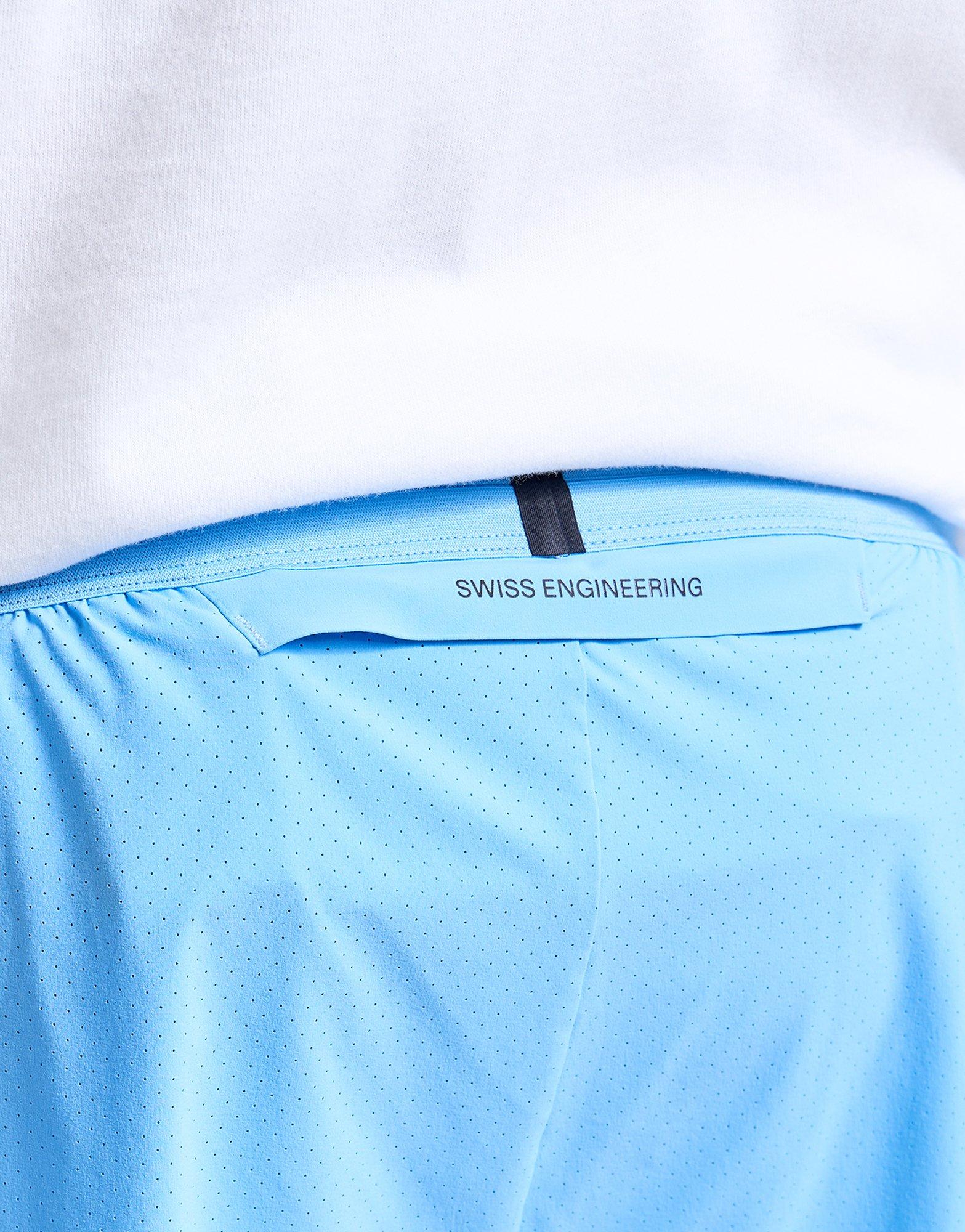 On Running Woven Shorts