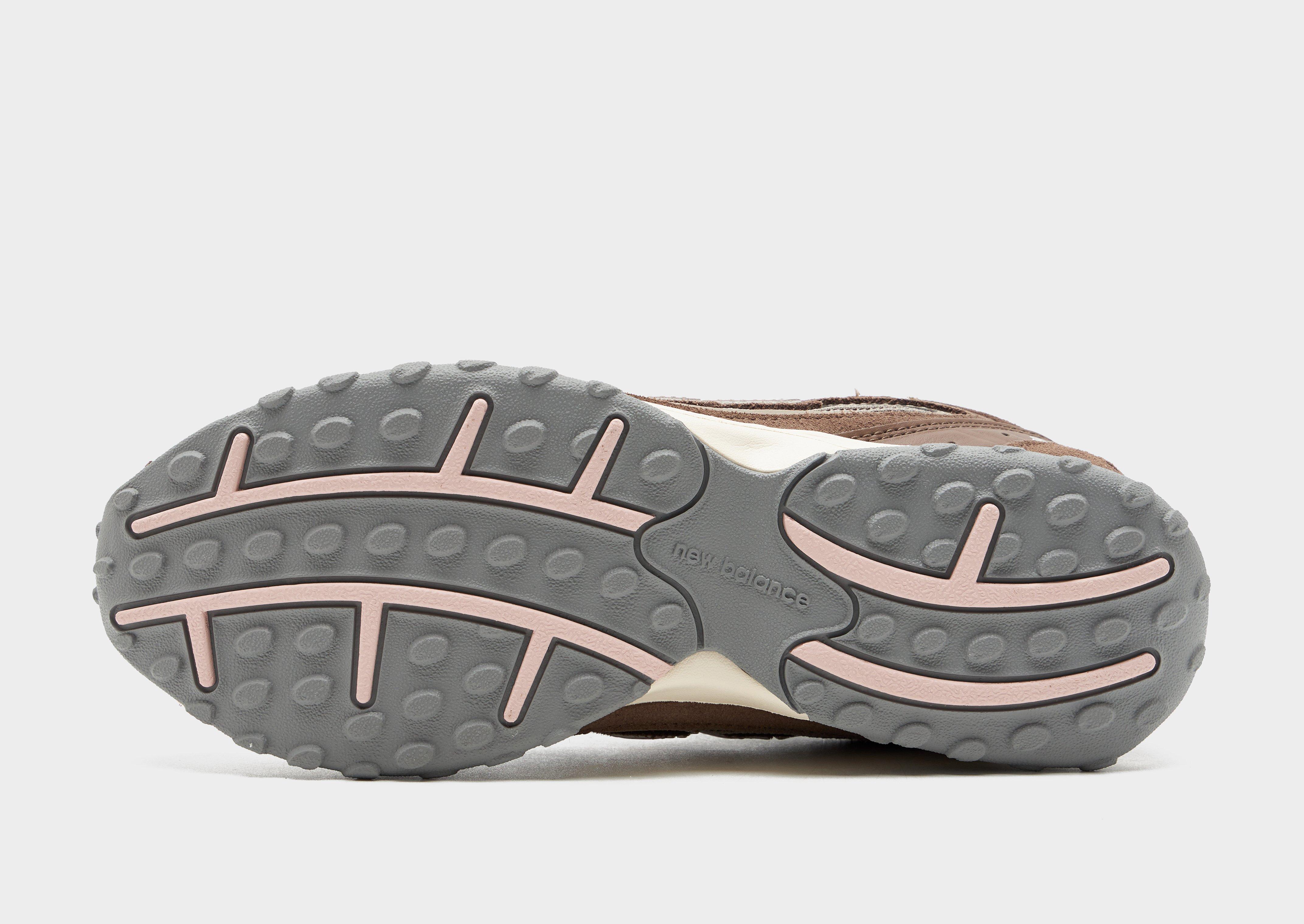 New Balance 204L Women's