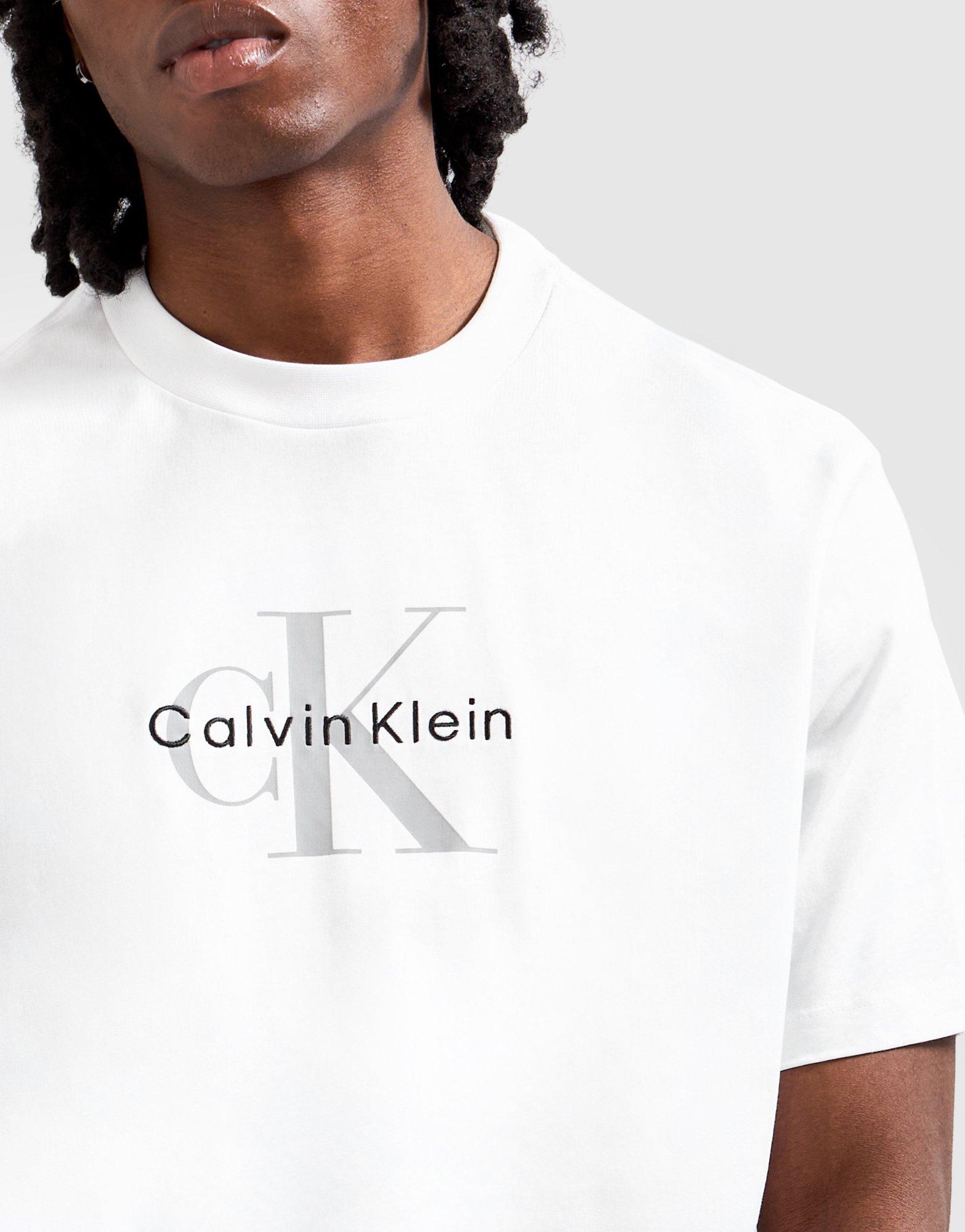 Calvin Klein T-Shirt