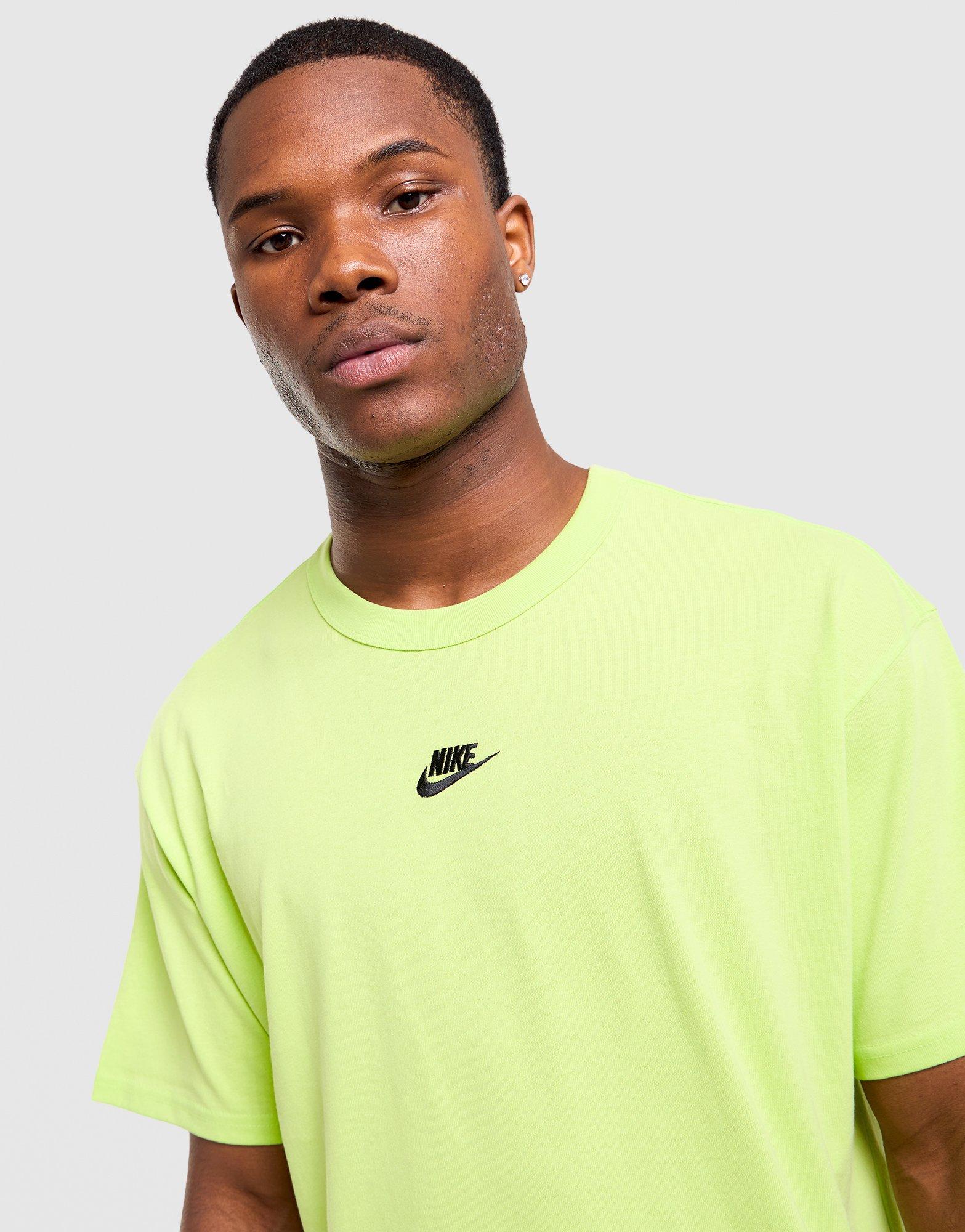Nike Club Oversized T-Shirt