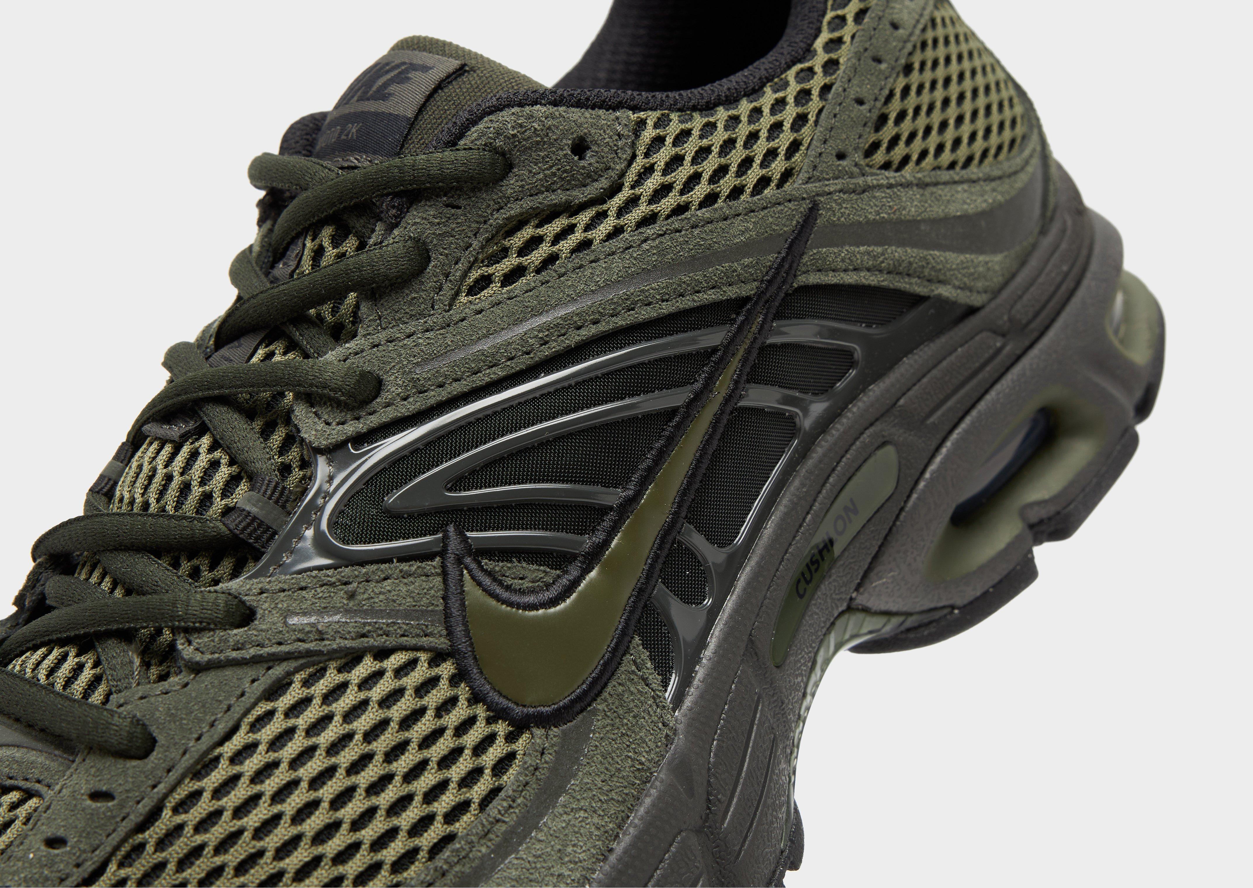 Nike Air Max Moto 2K