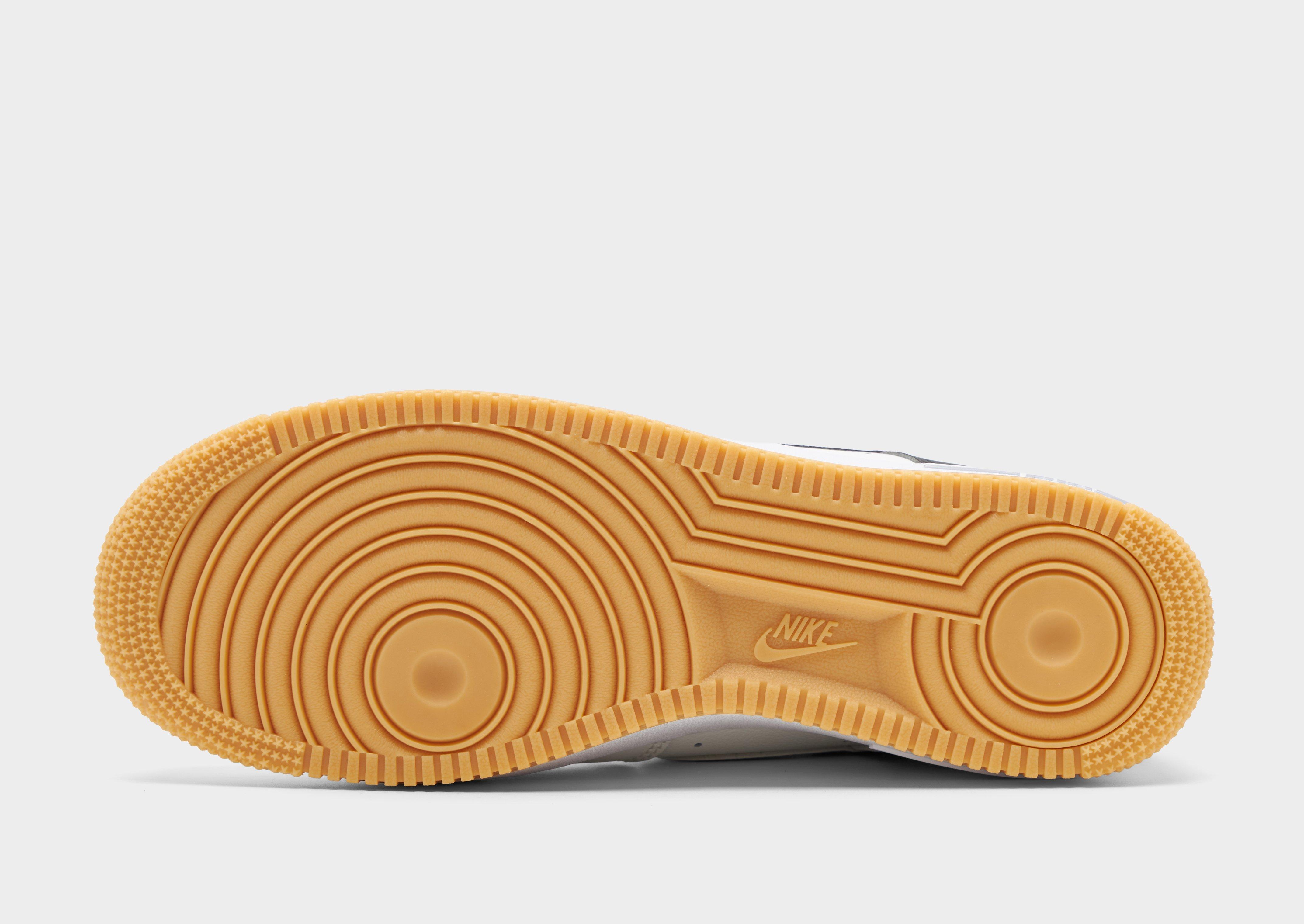 Nike Air Force 1 Low LV8