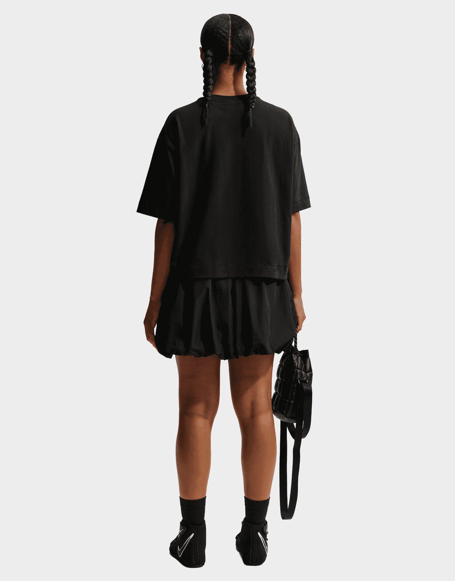 Nike Boxy Cropped Graphic T-Shirt