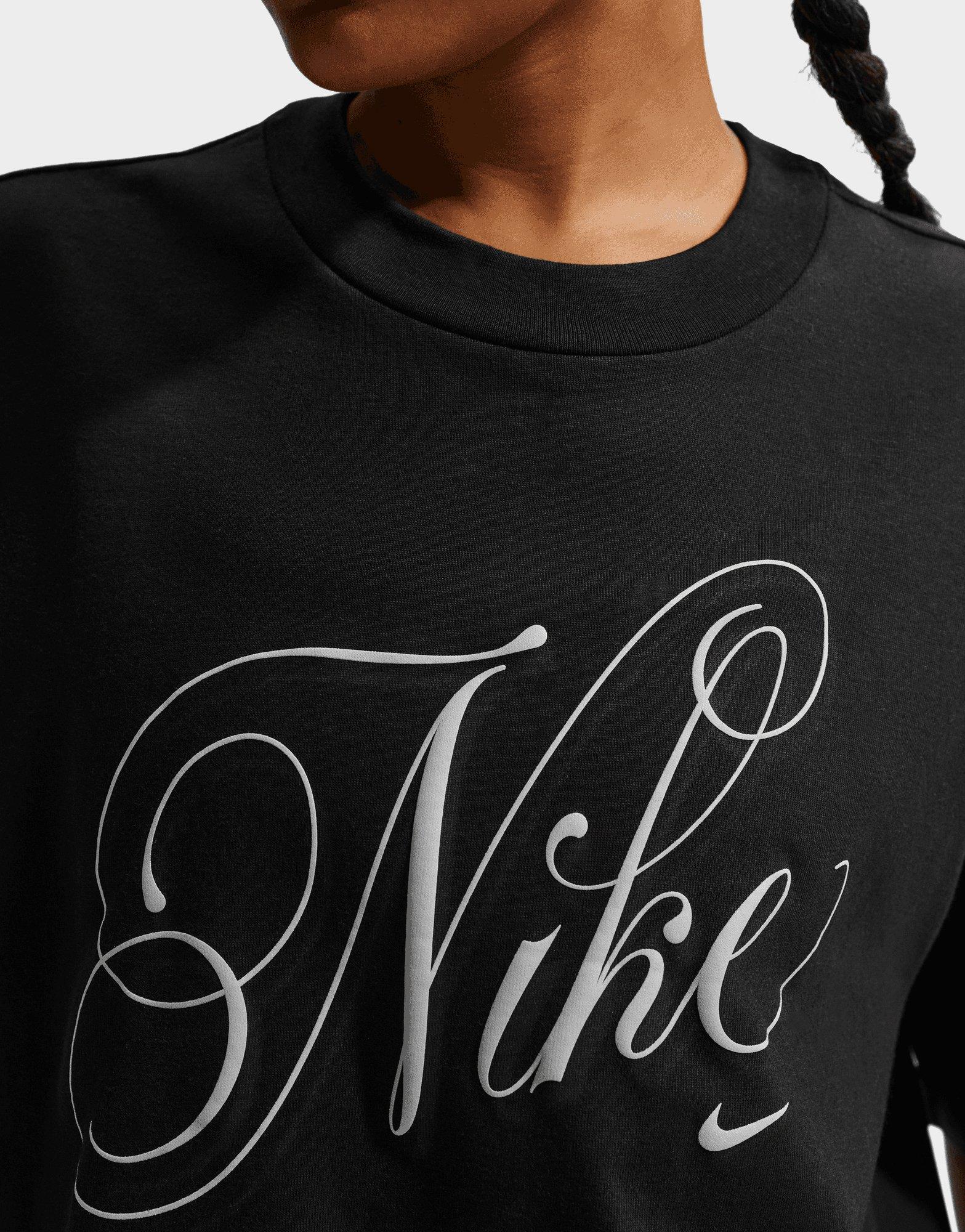 Nike Boxy Cropped Graphic T-Shirt