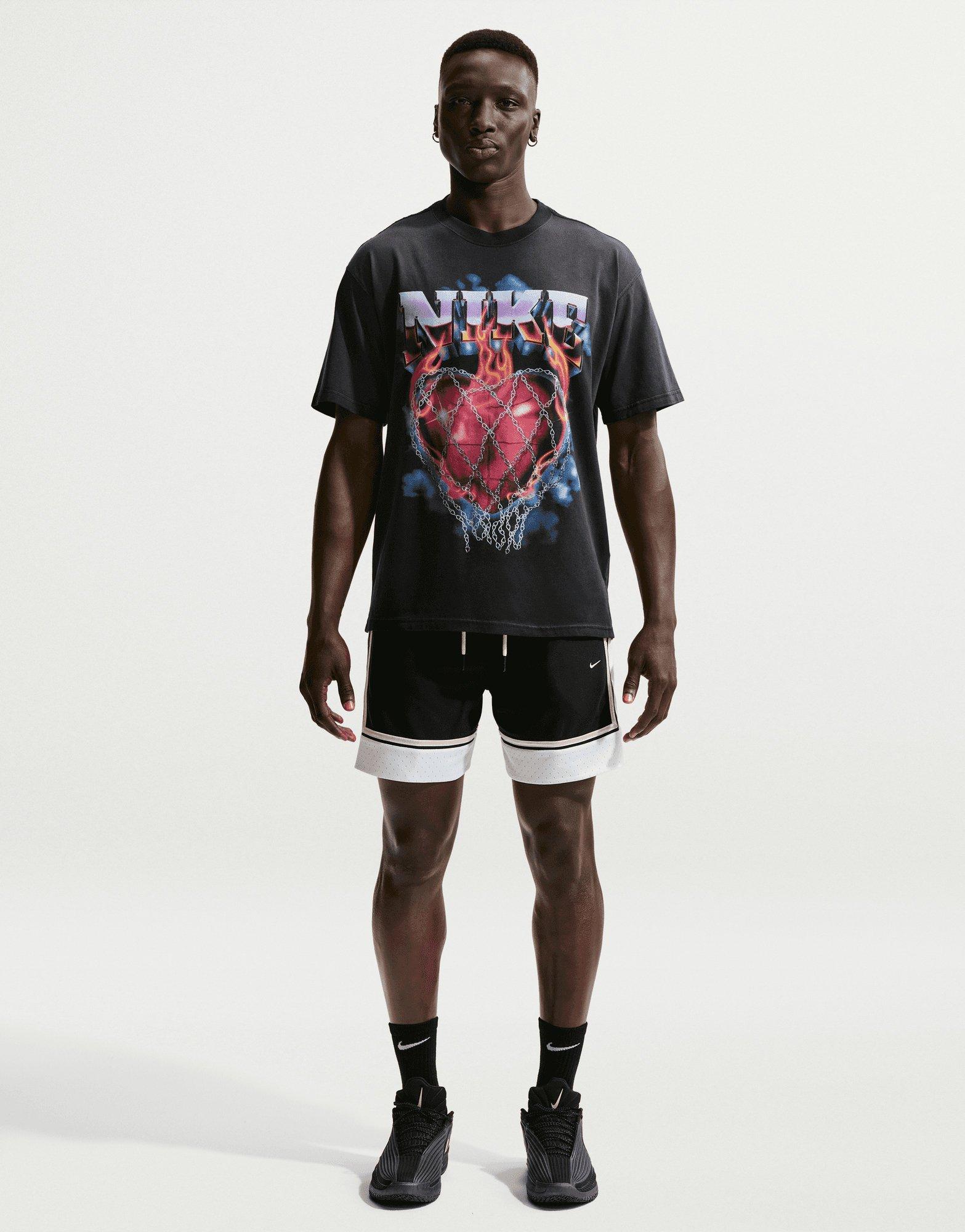 Nike Heart Oversized T-Shirt