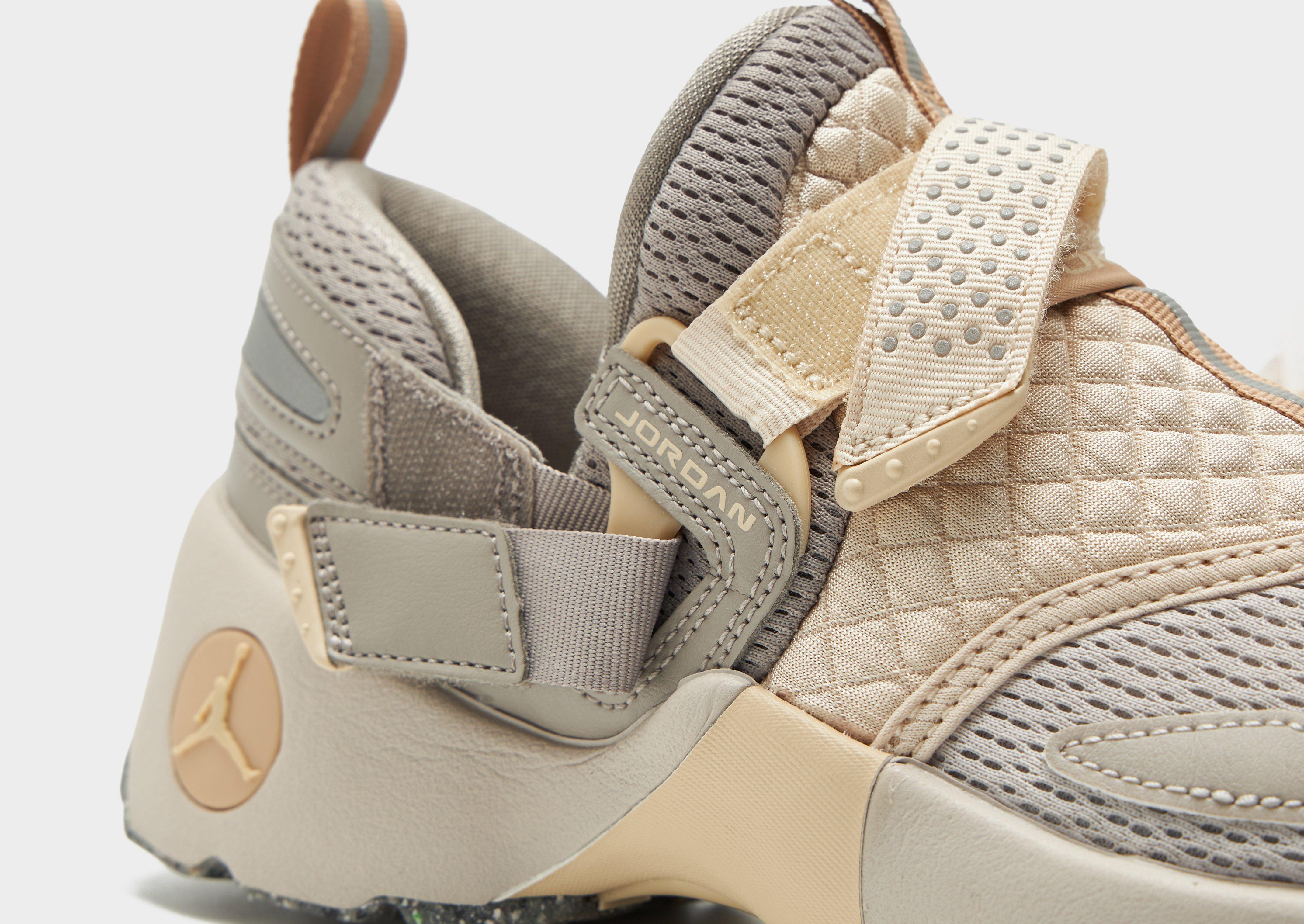 Jordan Trunner LX Women's