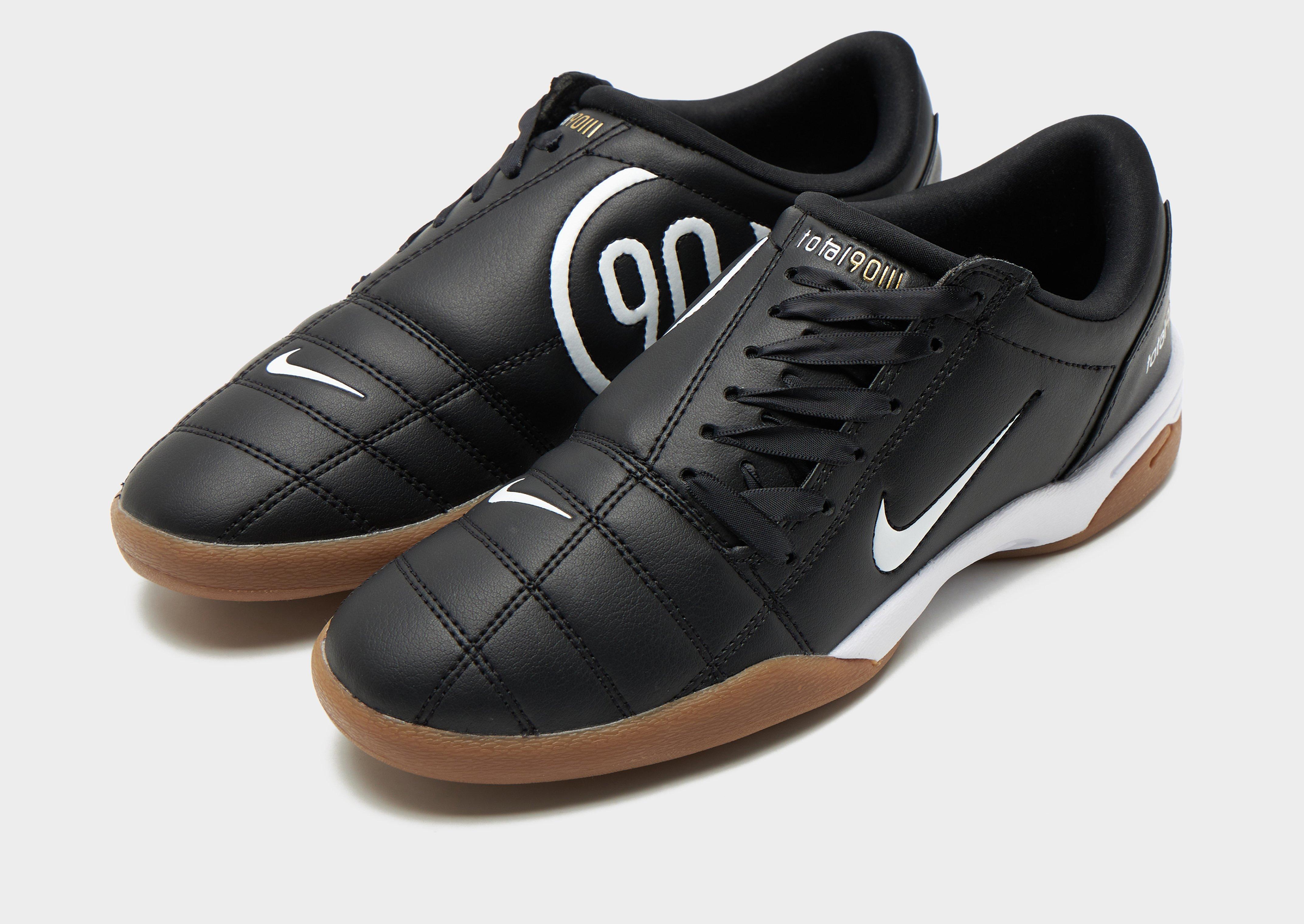 Nike Total 90 Women's