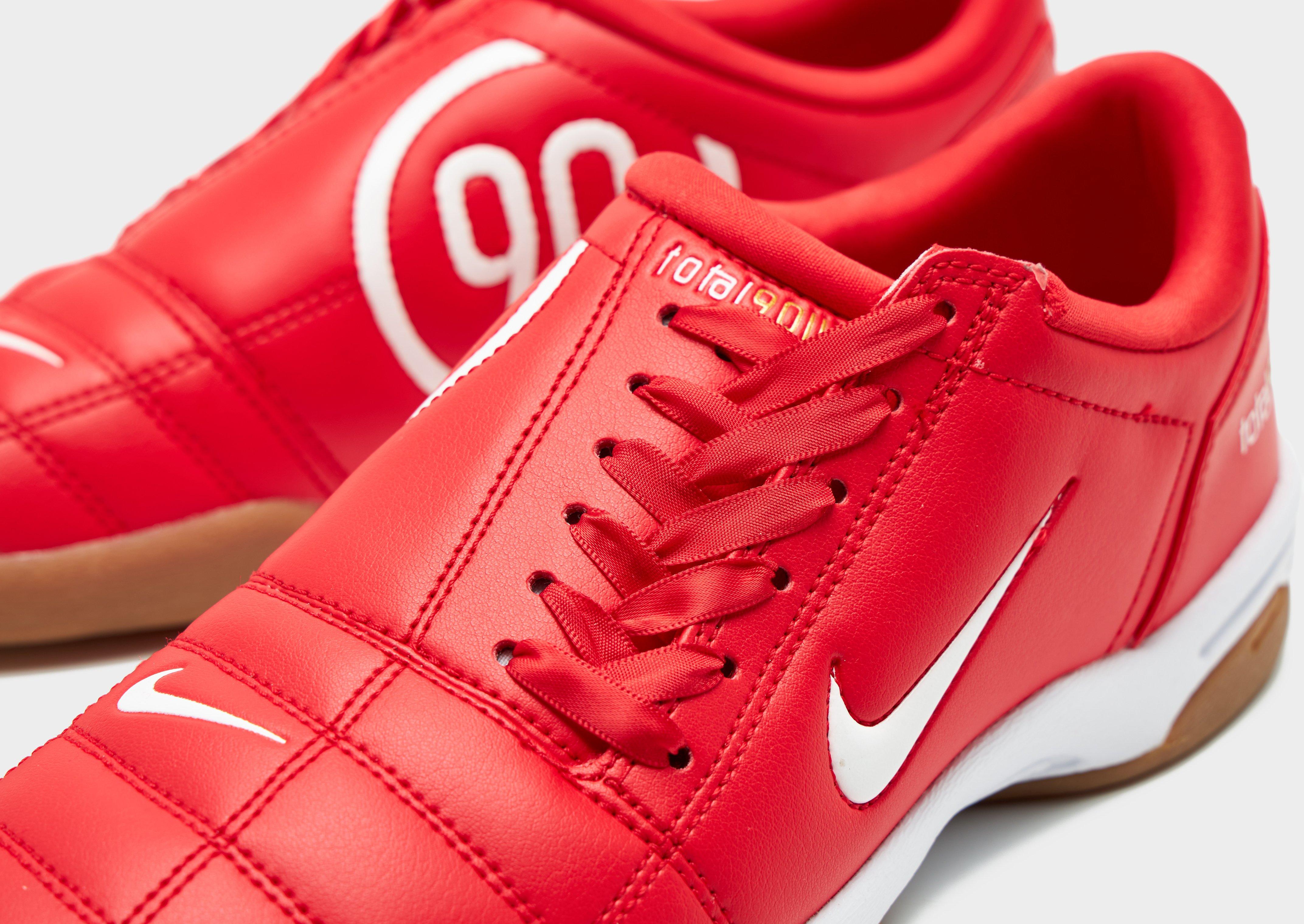 Nike Total 90 Women's