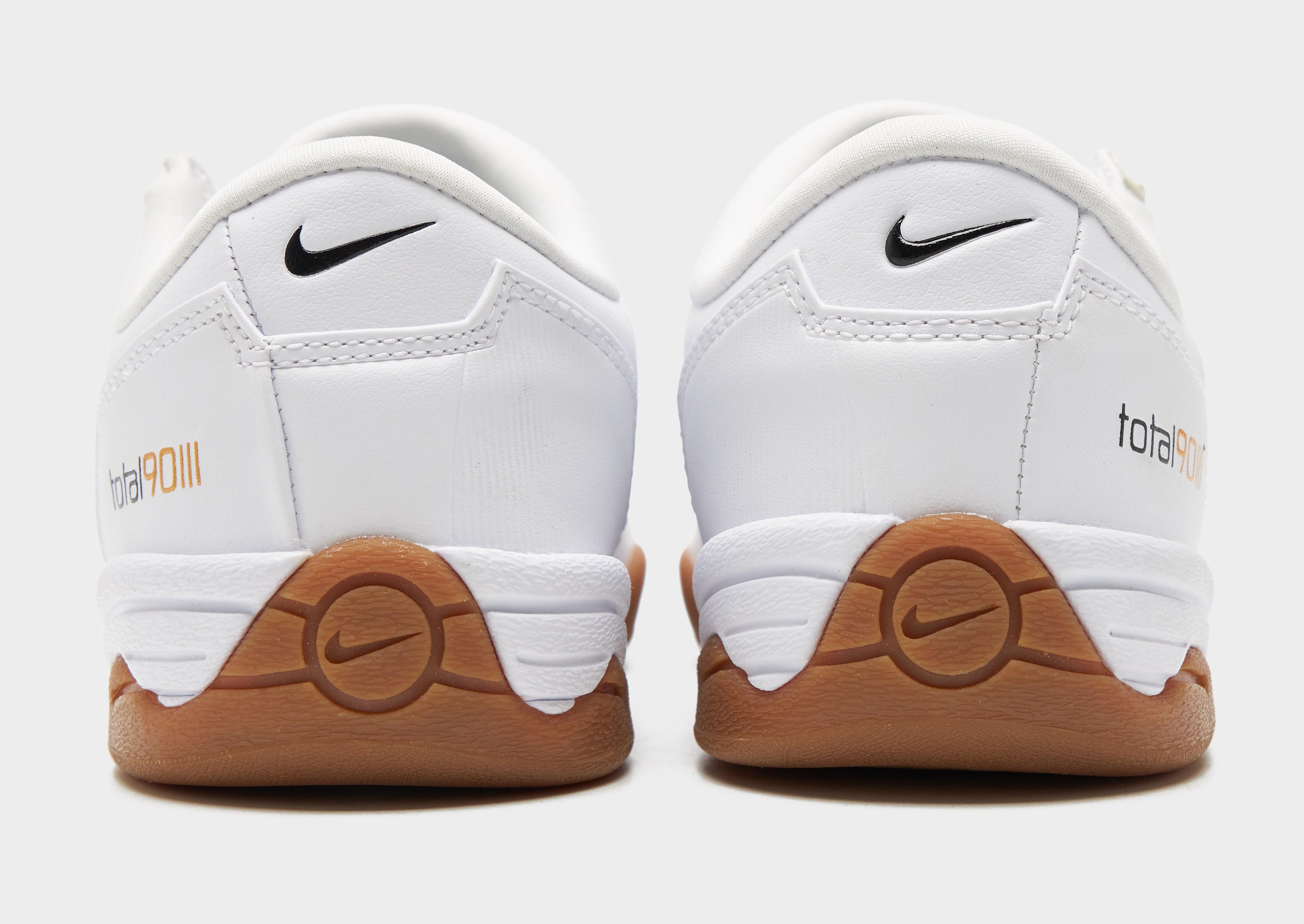 Nike Total 90 Women's