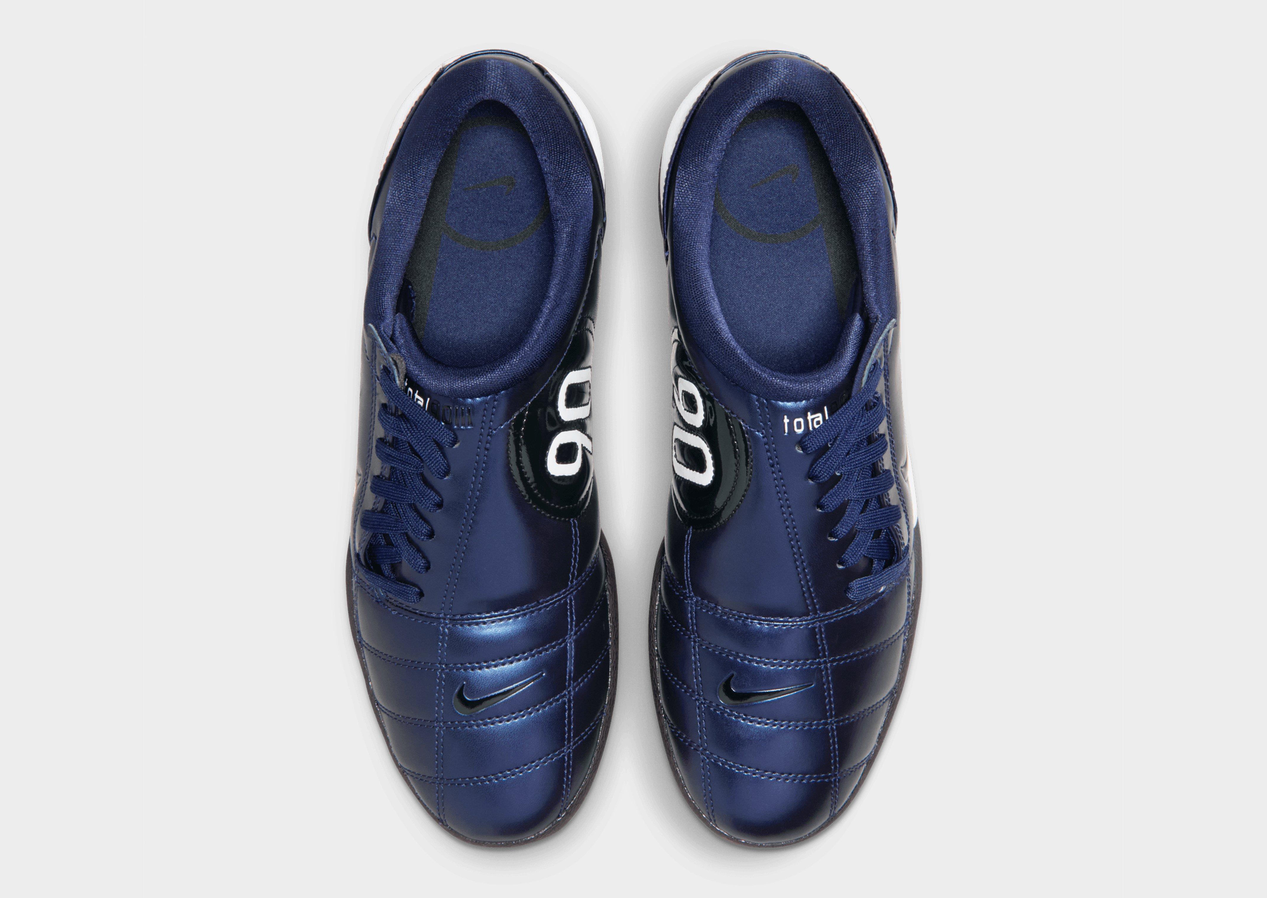 Nike Total 90 Women's