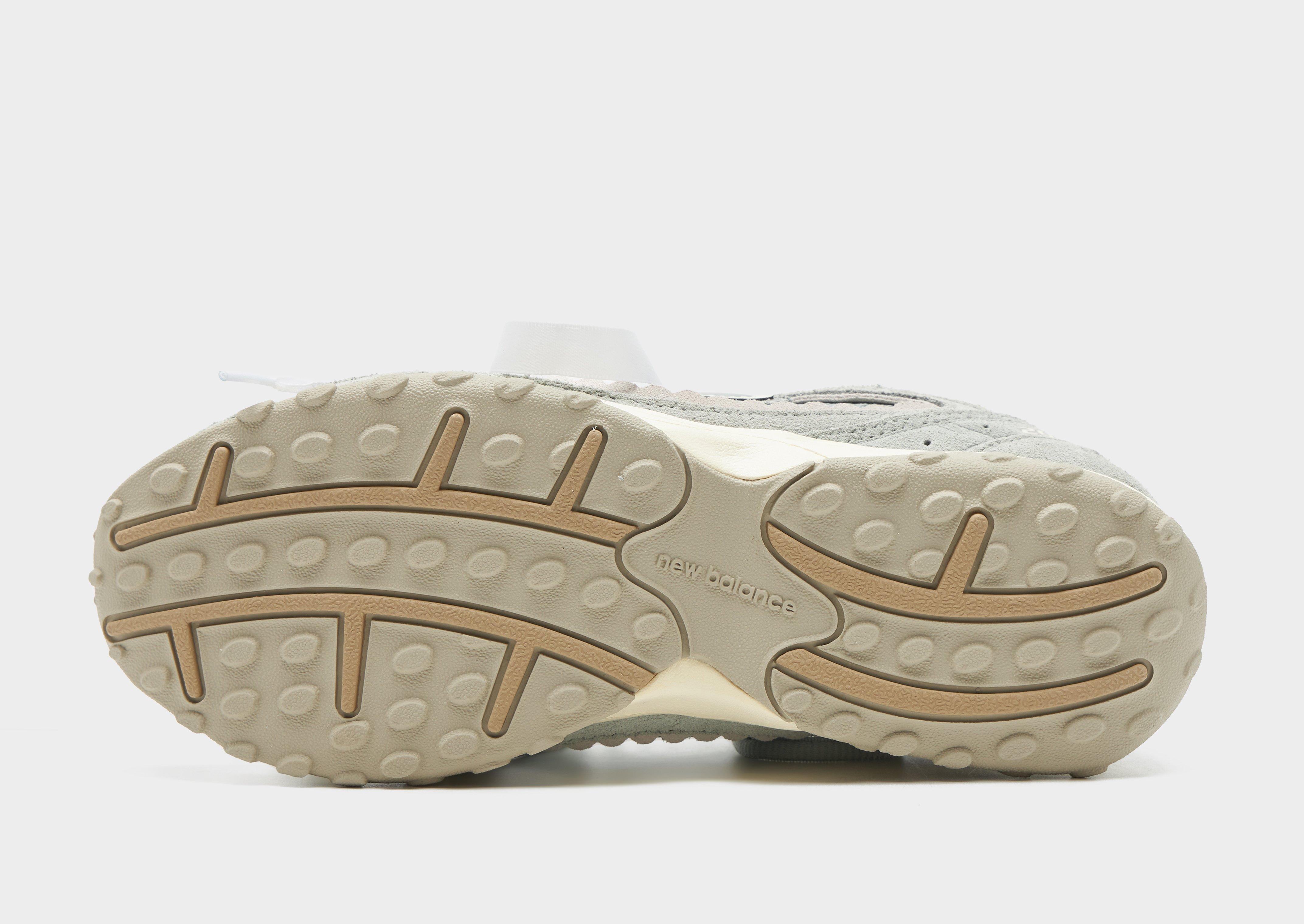 New Balance 204L Women's