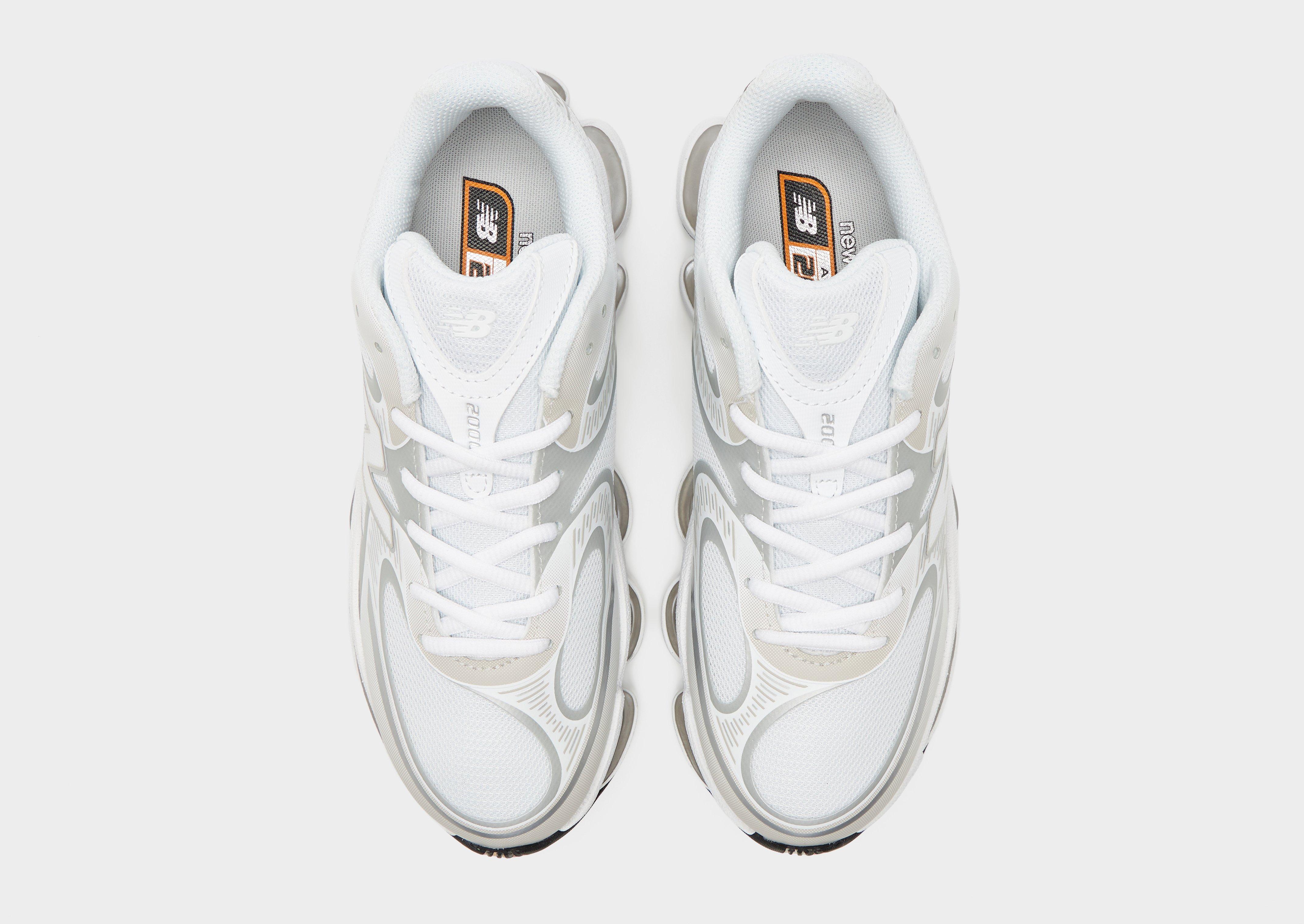 New Balance 2000 Women's