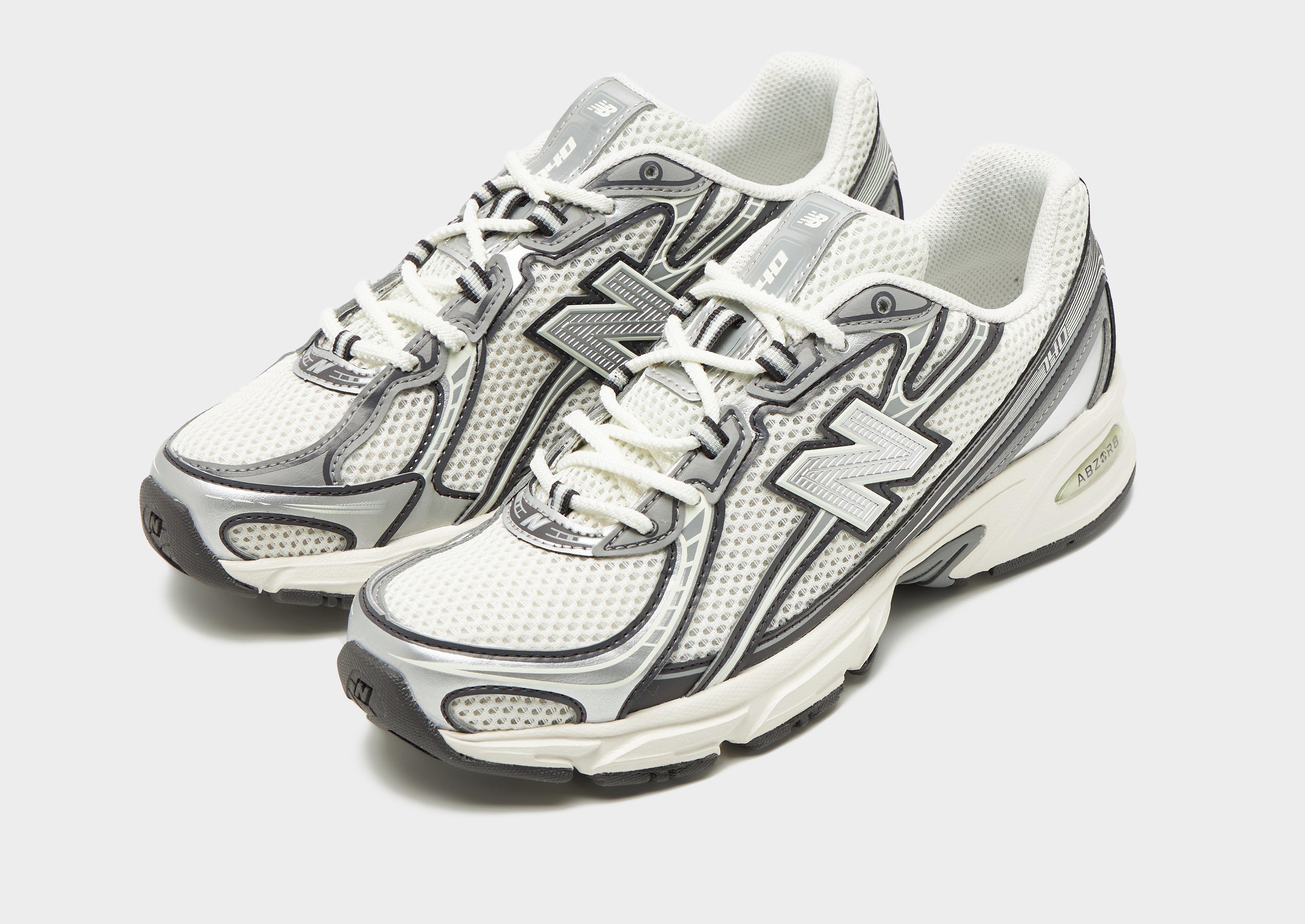 New Balance 740 Women's