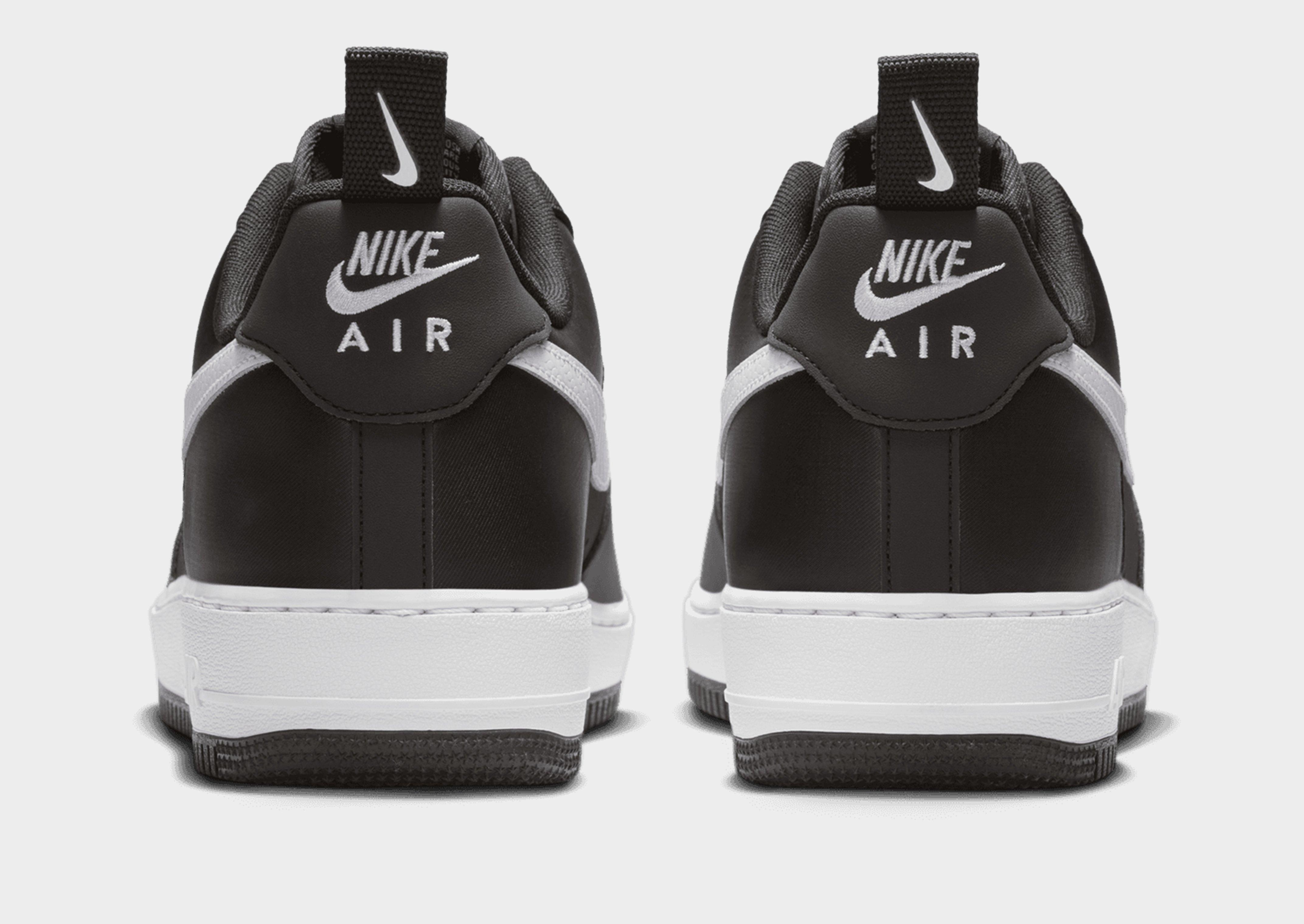 Nike Air Force 1 Low Essential