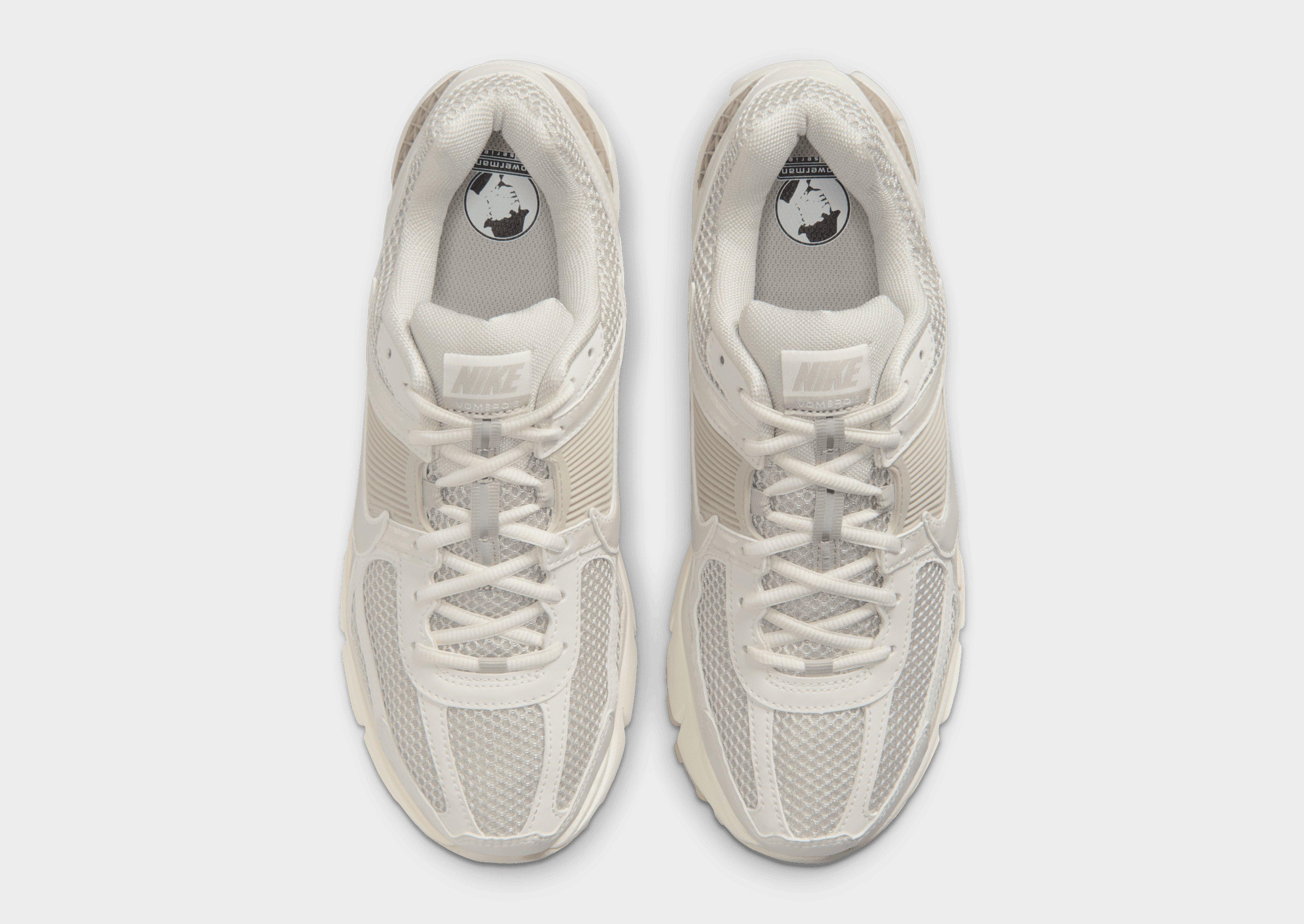 Nike Vomero 5