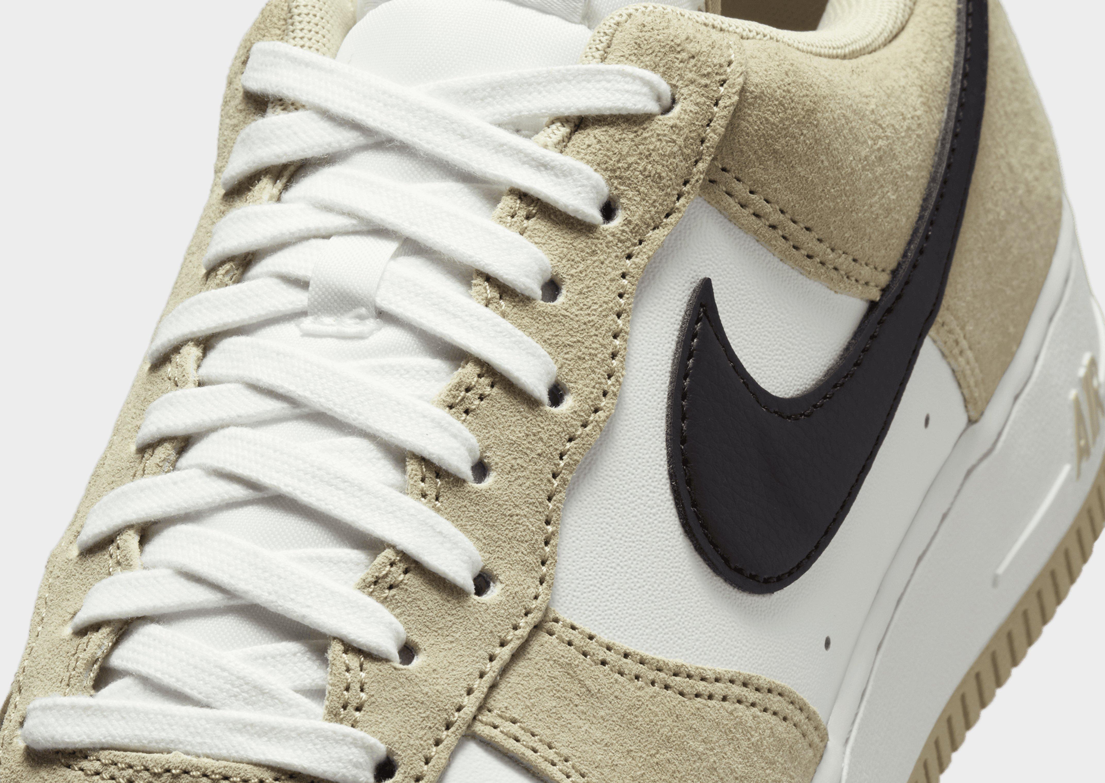 Nike Air Force 1 Low LV8