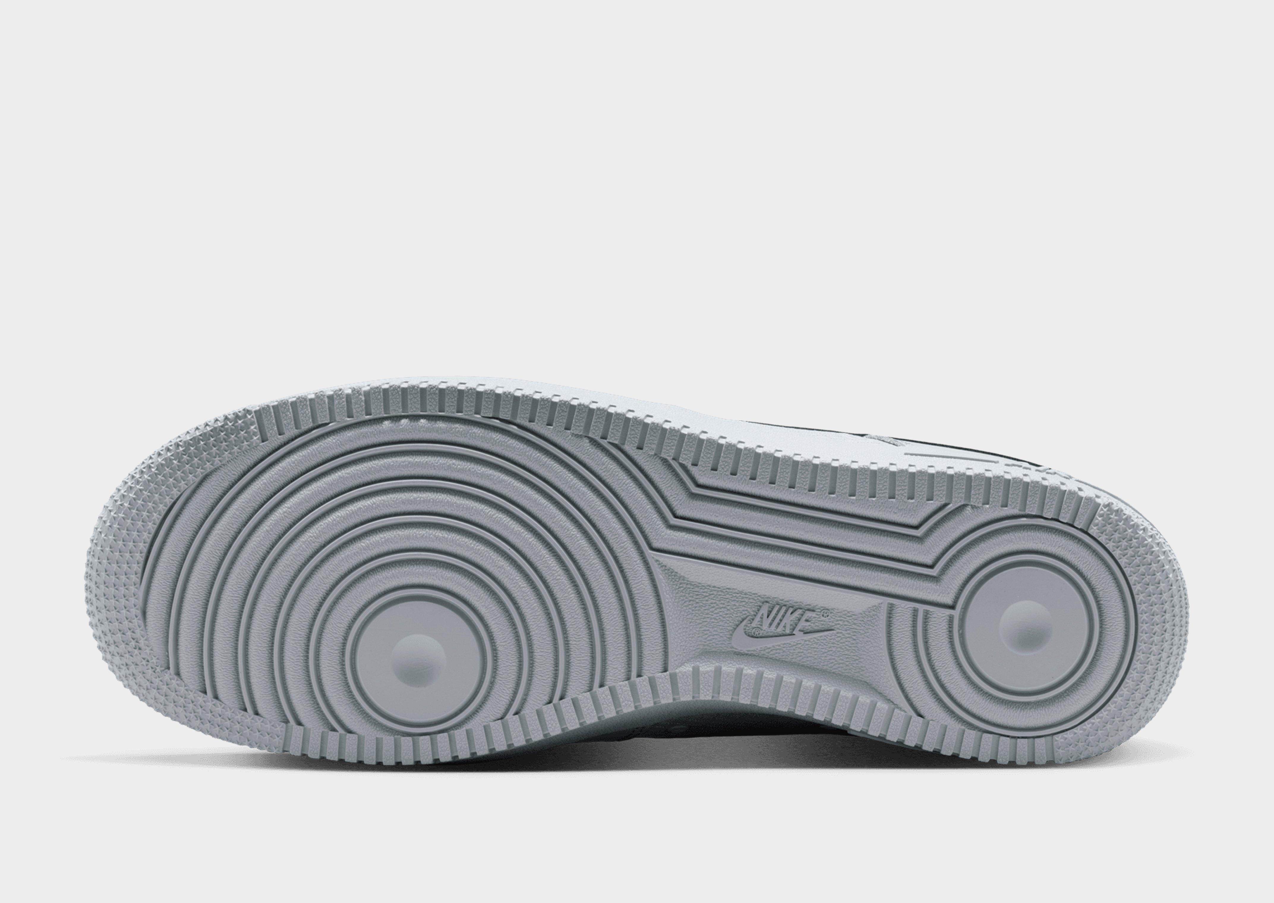 Nike Air Force 1 '07 LV8