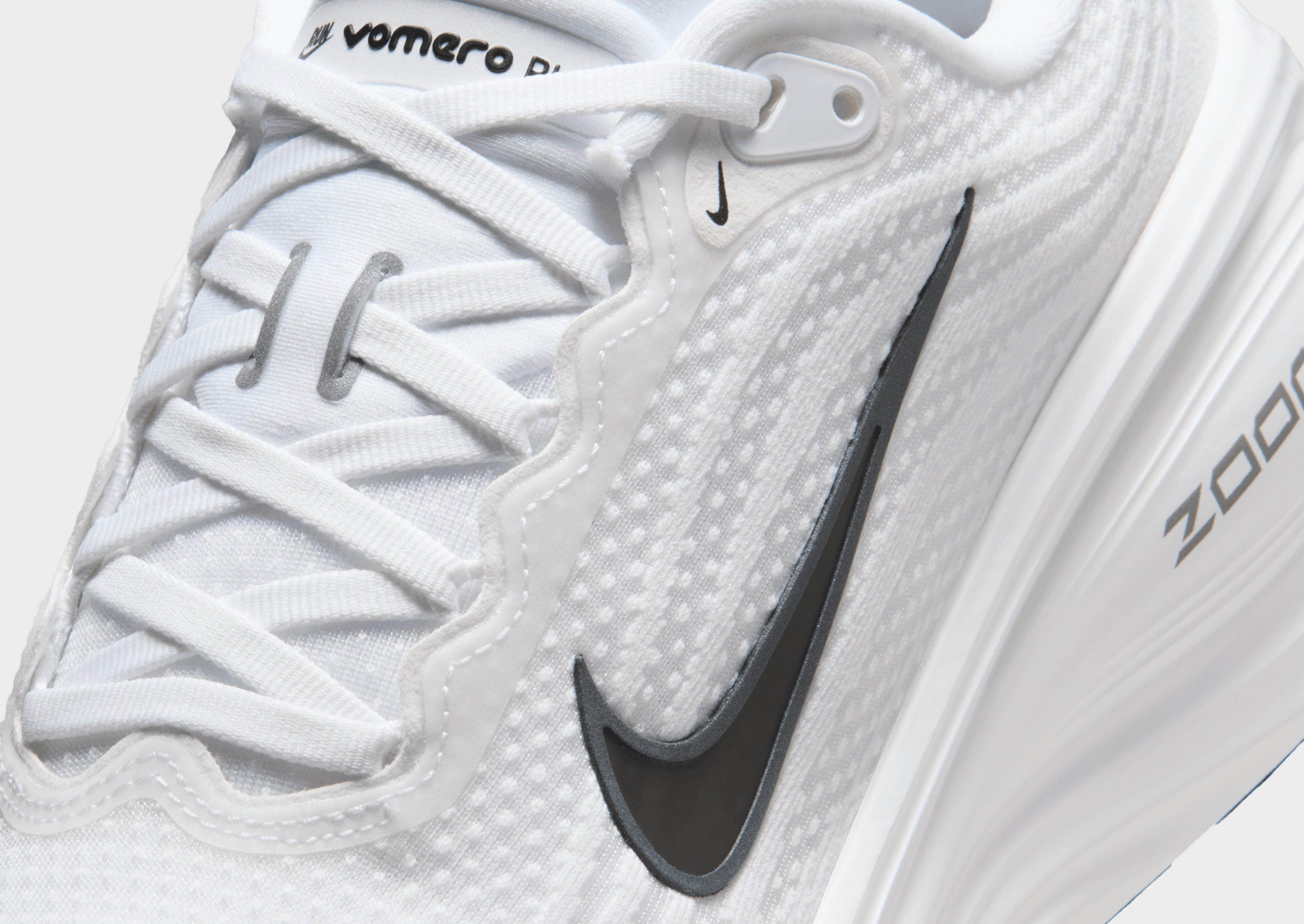 Nike Vomero Plus