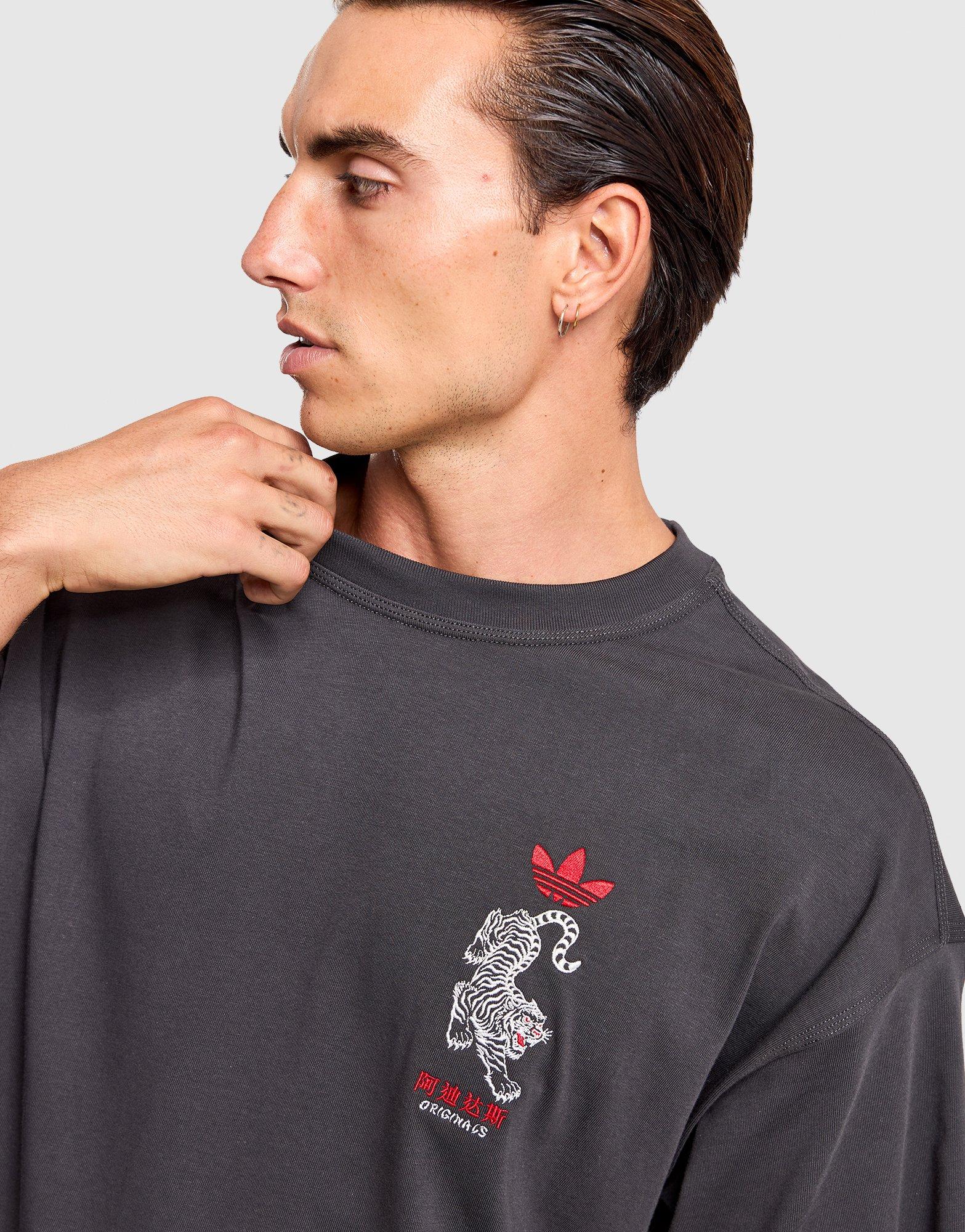 adidas Originals Tiger Graphic T-Shirt