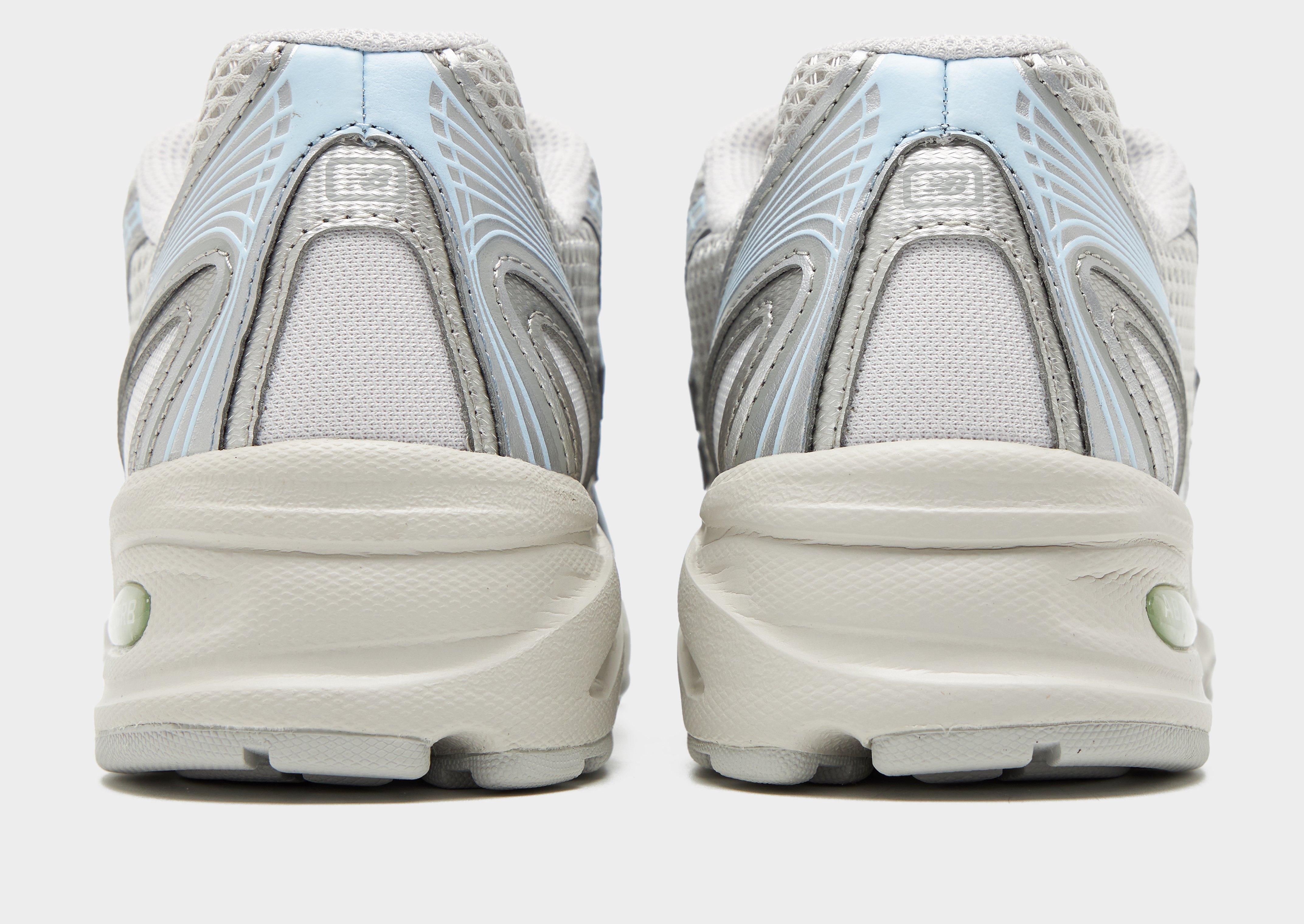 New Balance 740 Women's