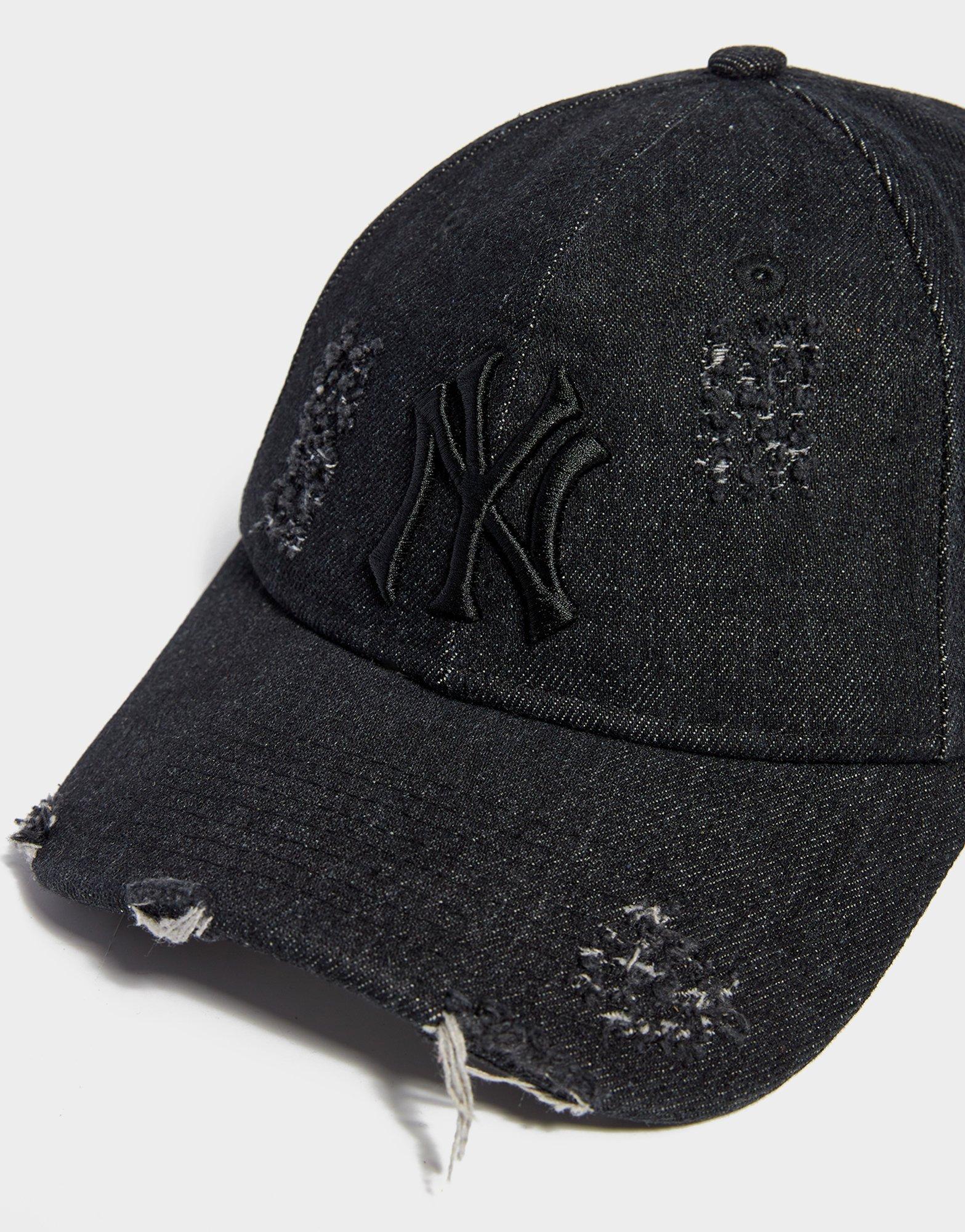 New Era 9TWENTY NY Yankees Denim Destroyed Cap