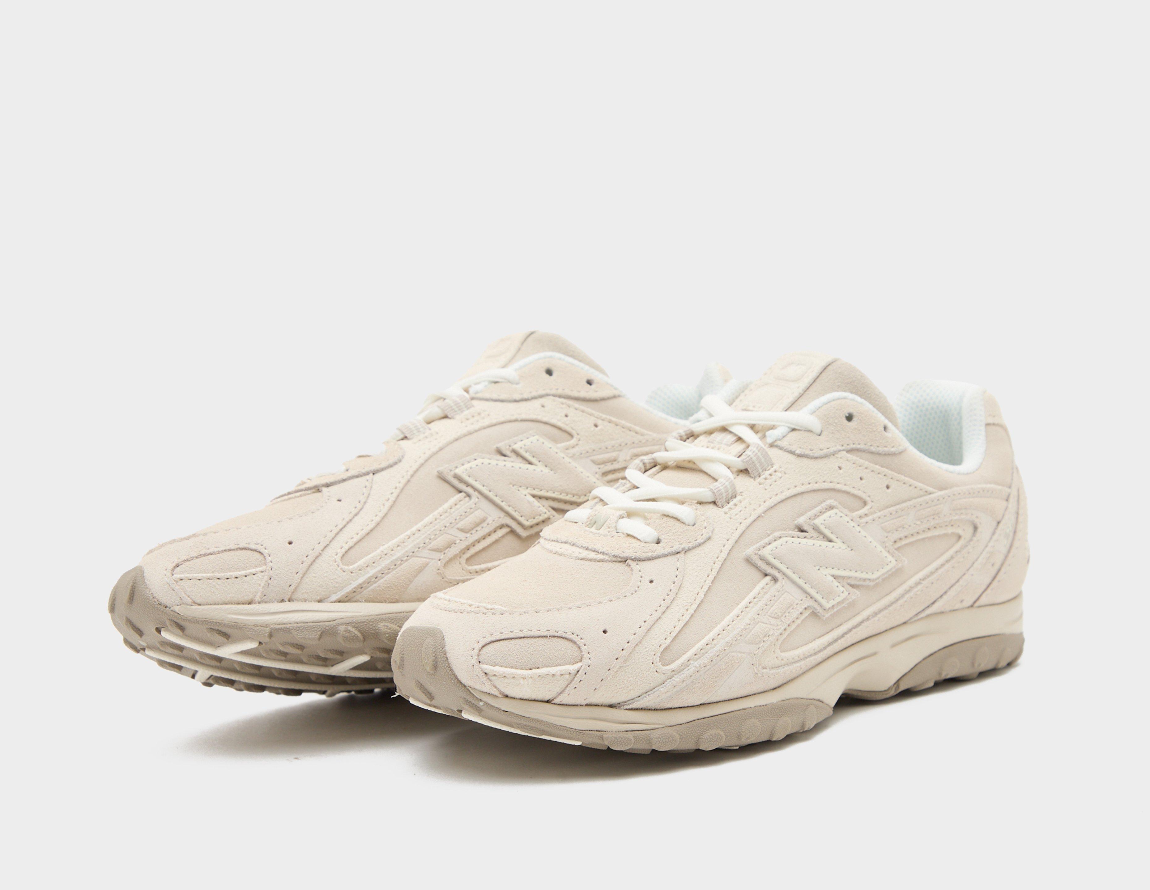 New Balance 204L Women's