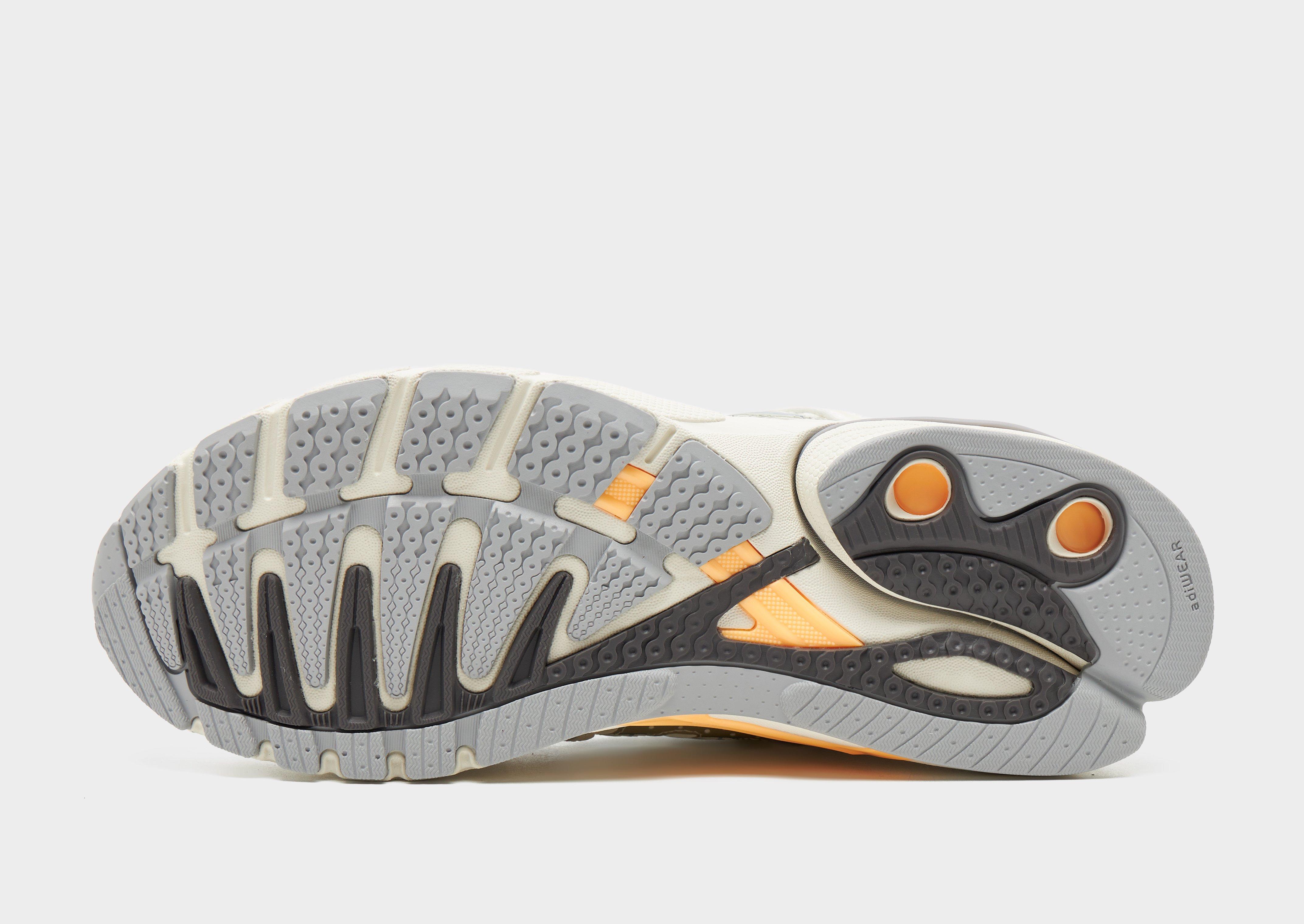 adidas Adistar Control 5