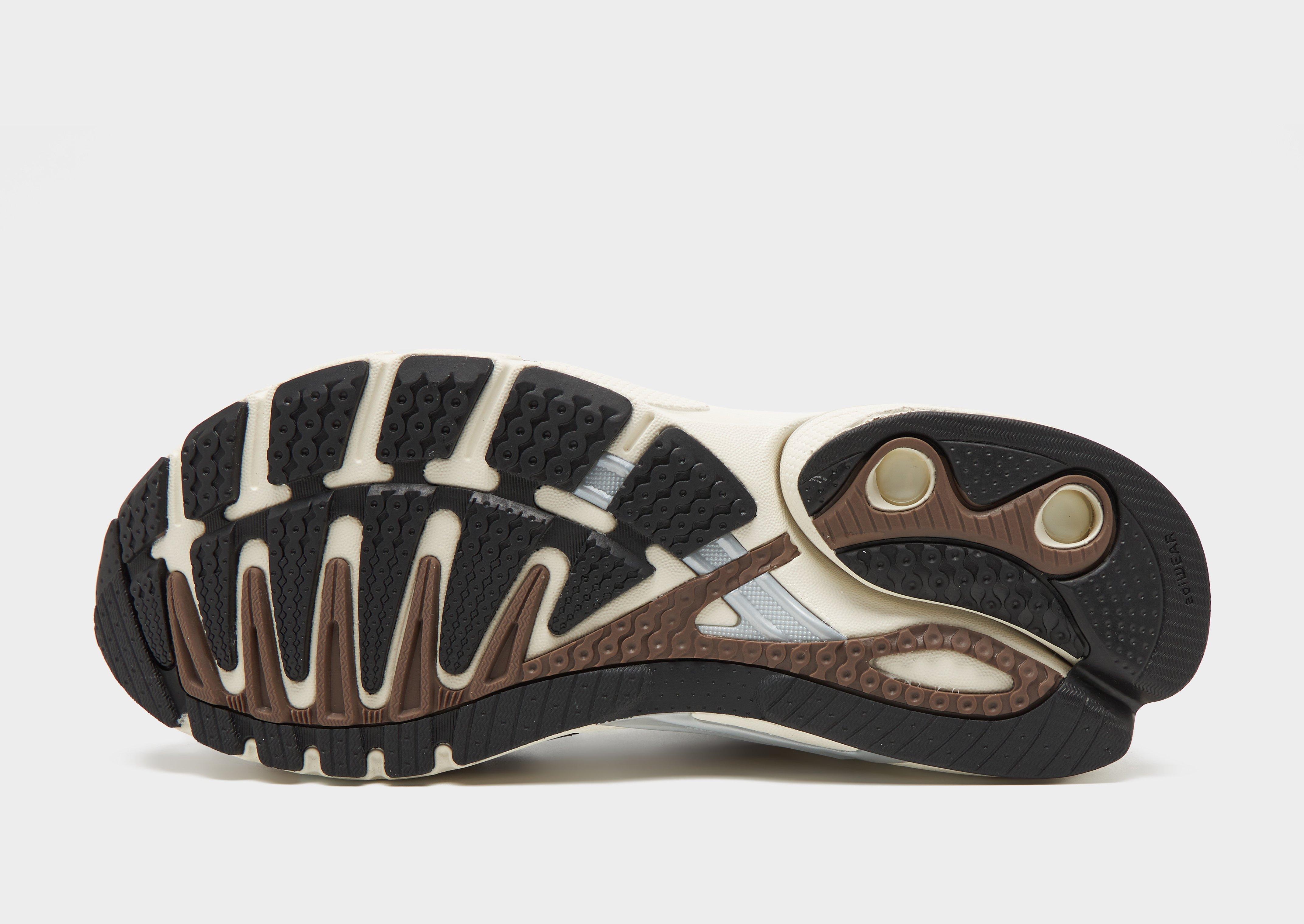 adidas Adistar Control 5