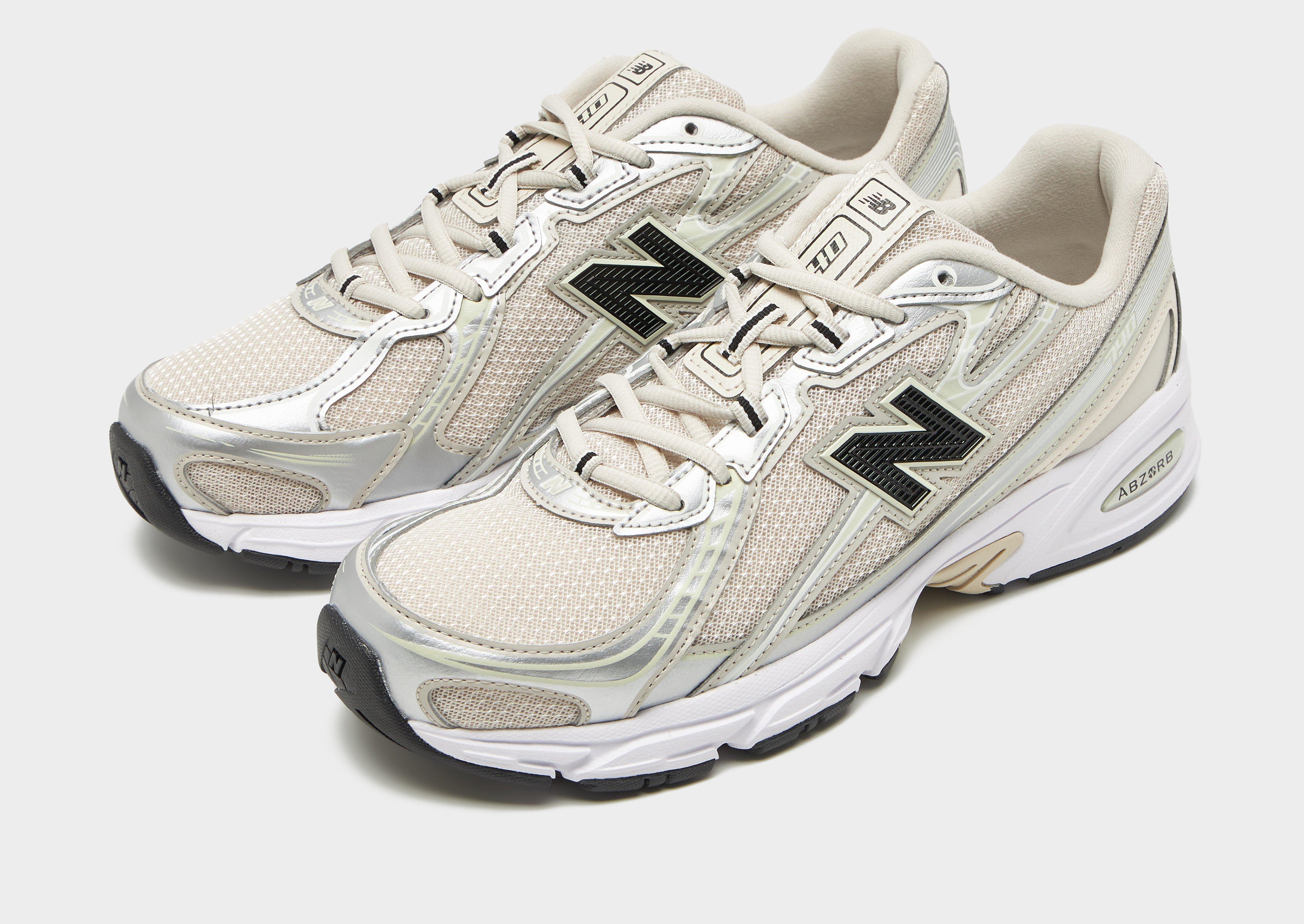 New Balance 740