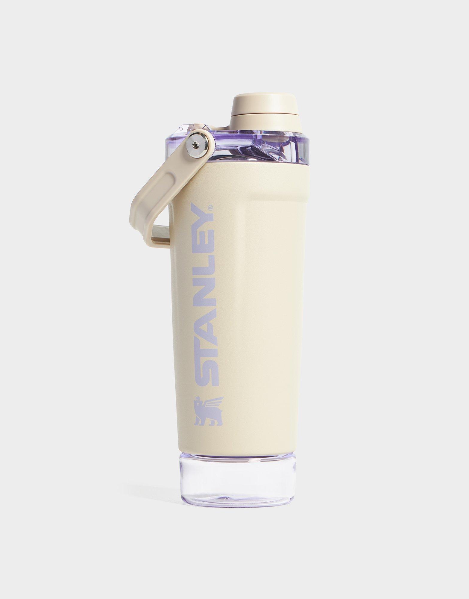 Stanley The Vitalize Shaker Bottle 590mL