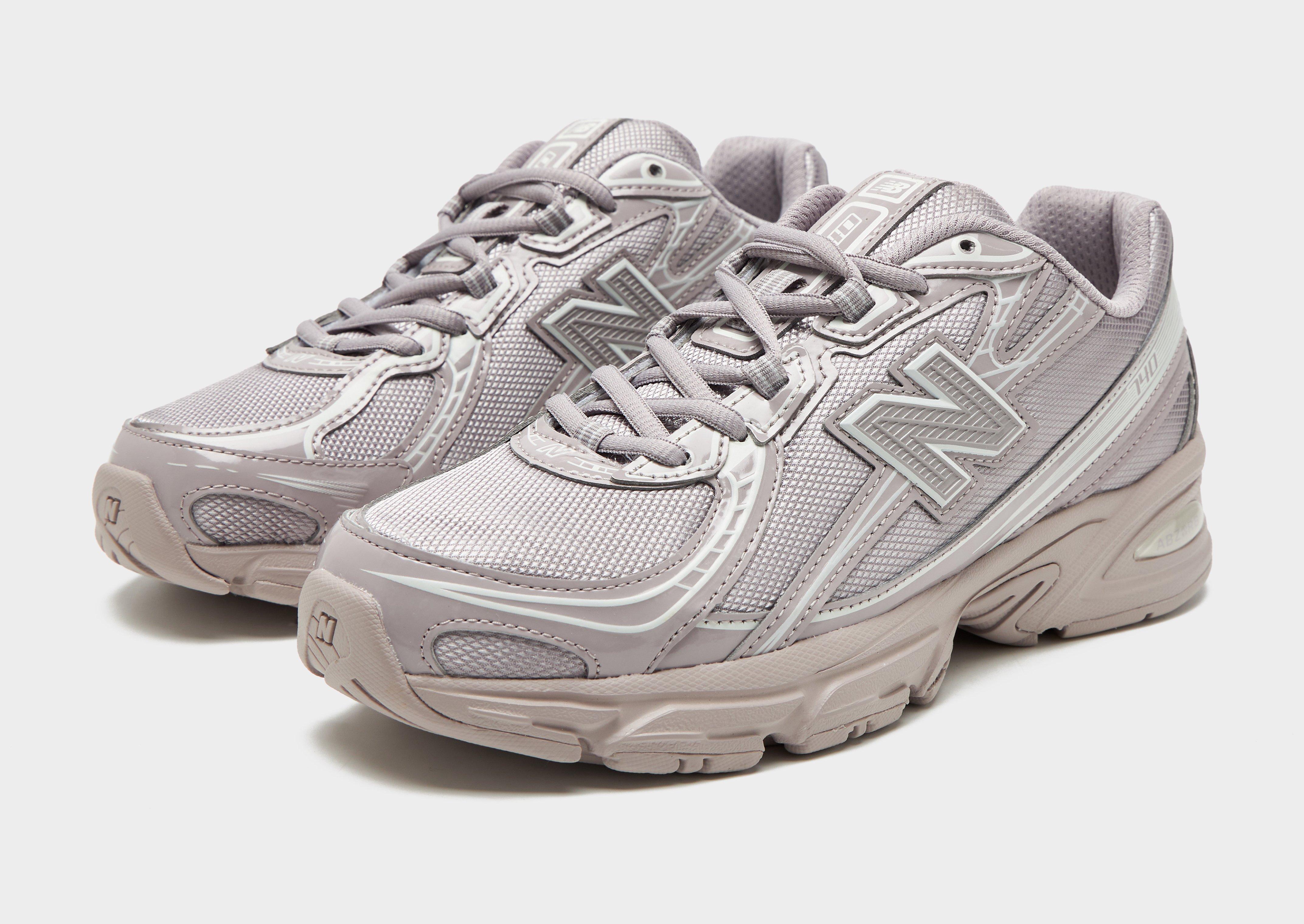 New Balance 740 Women's
