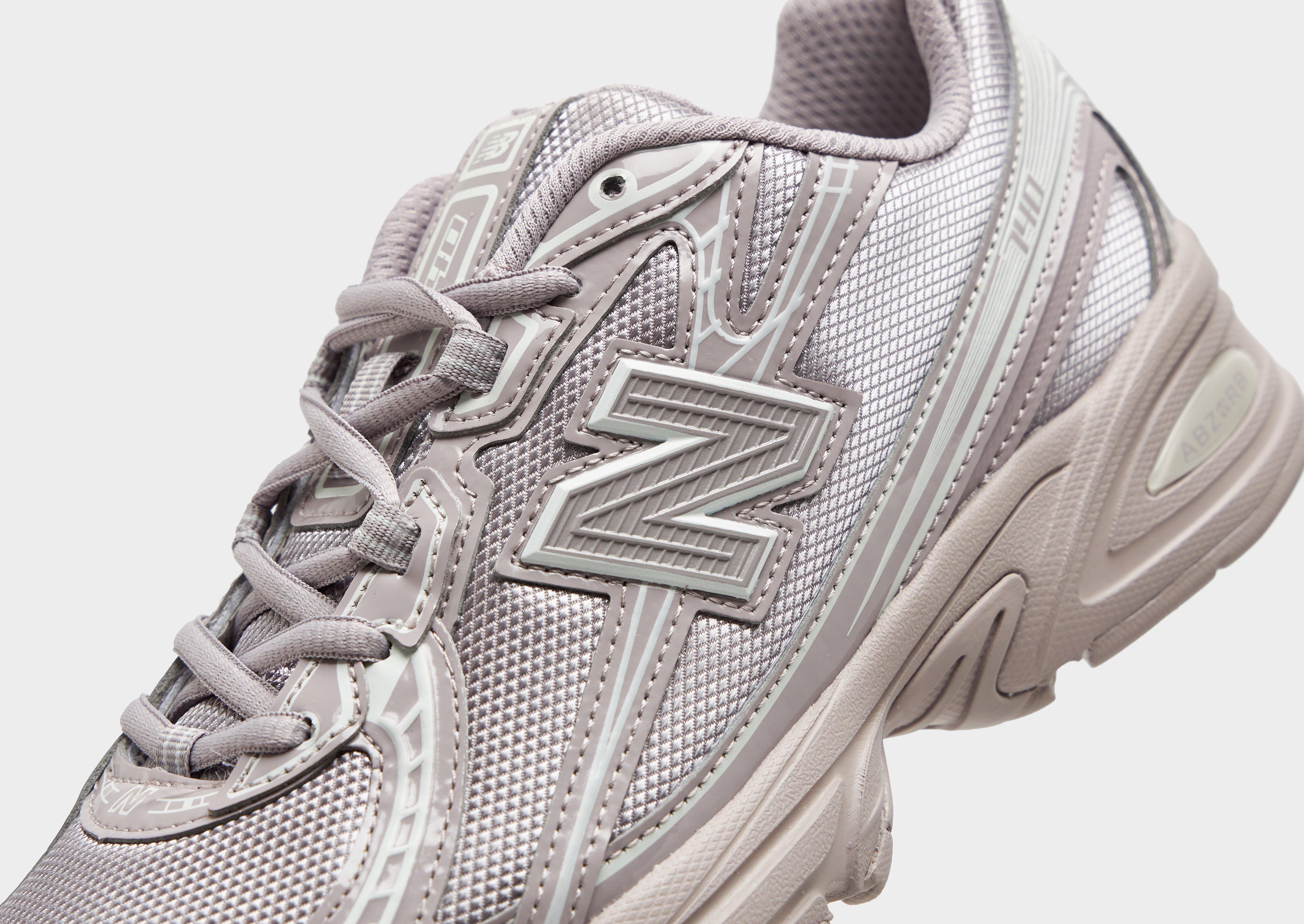 New Balance 740 Women's