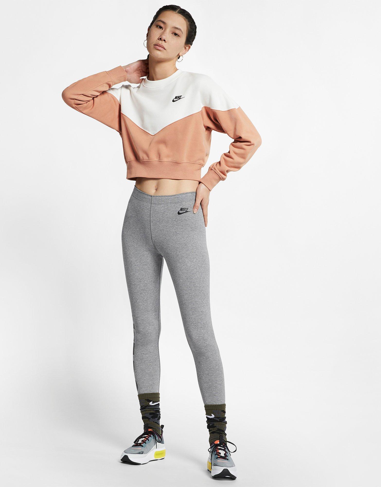 nike heritage fleece crew