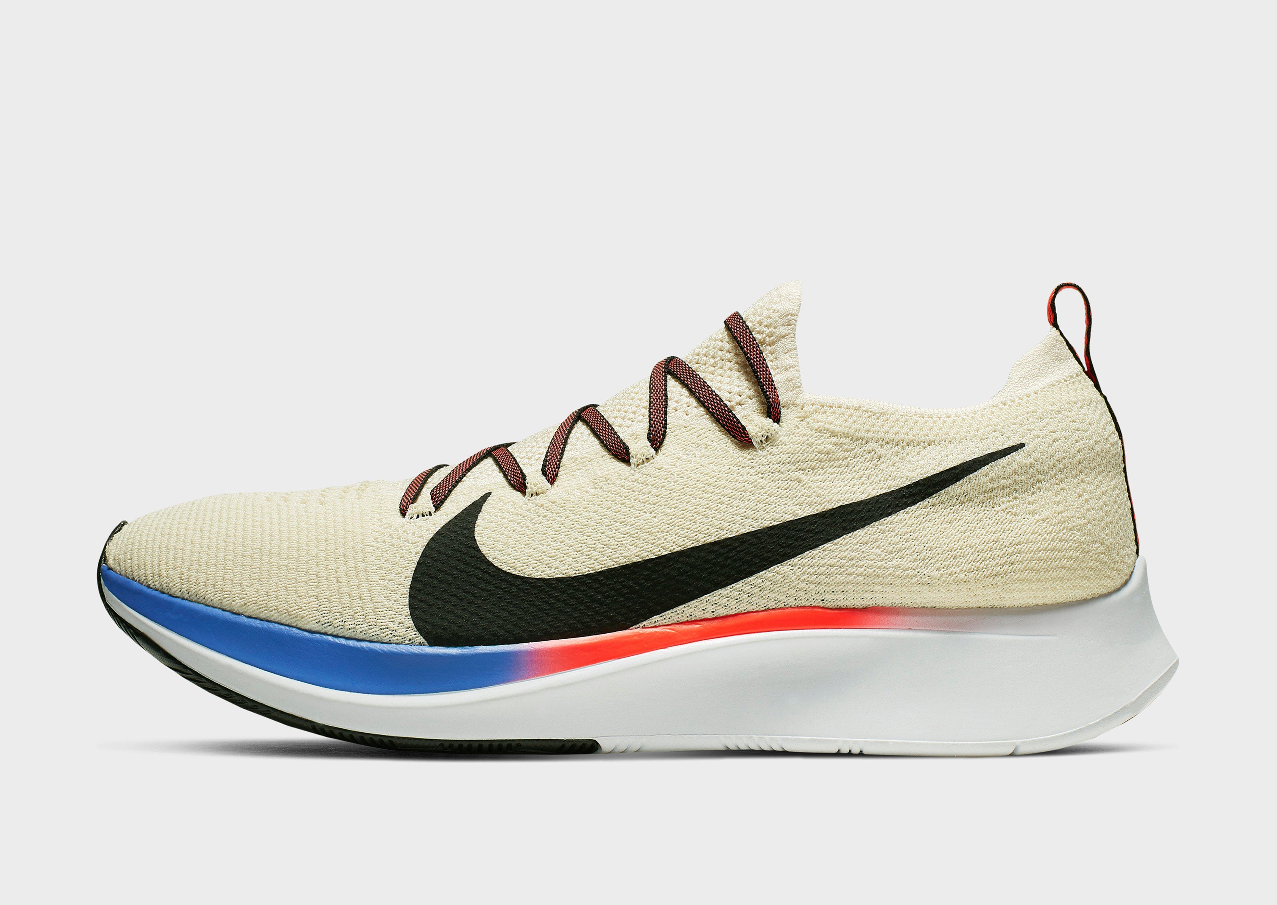 nike zoom fly flyknit running shoes