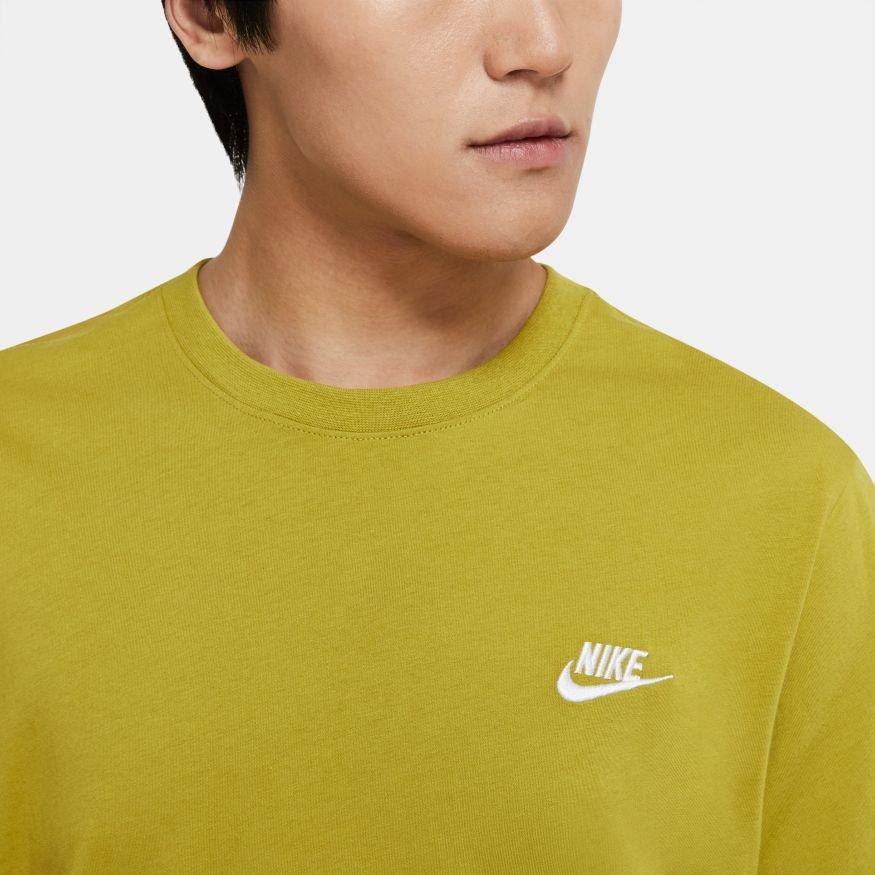 nike yellow tee