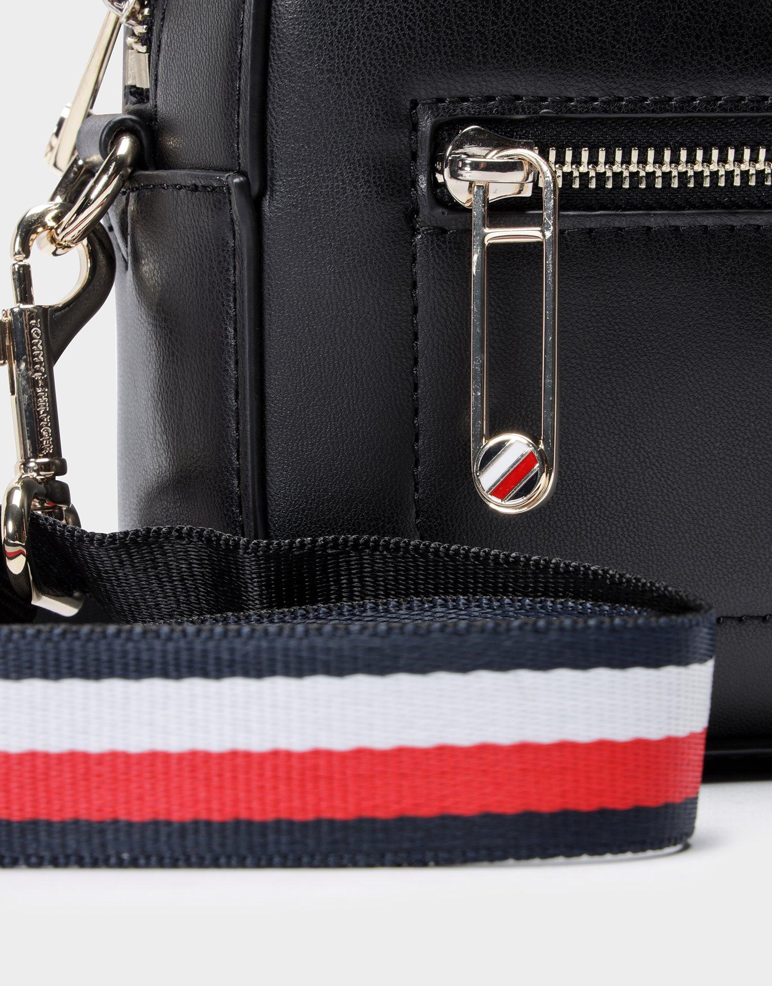 Tommy Hilfiger Iconic Camera Bag
