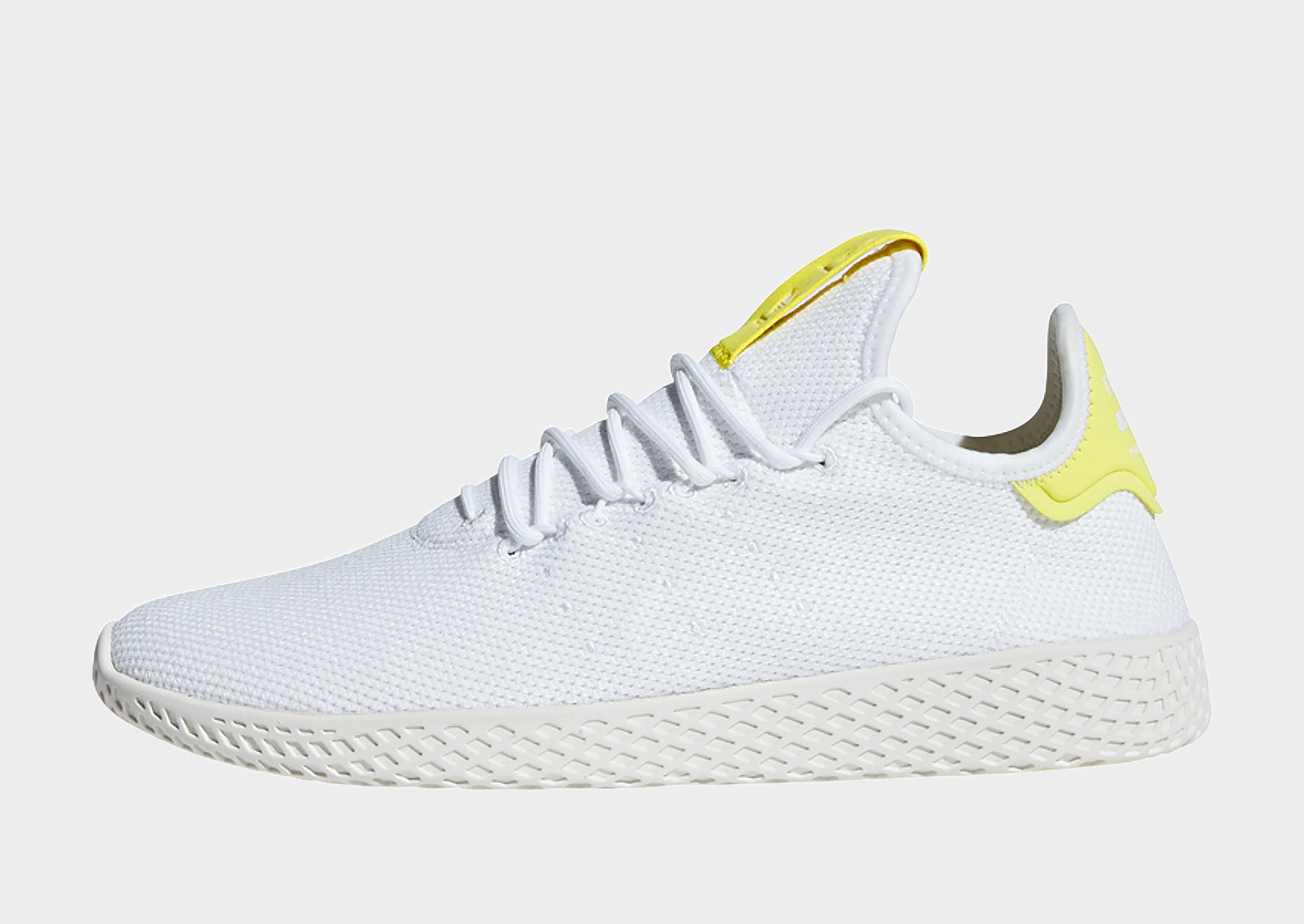 chaussure adidas pharrell williams tennis hu