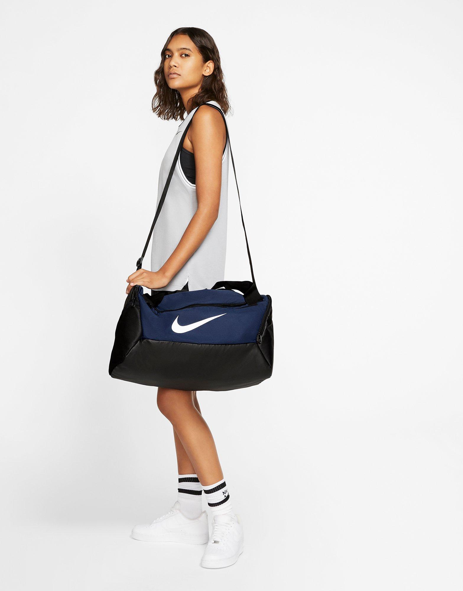 nike brasilia small training duffel bag