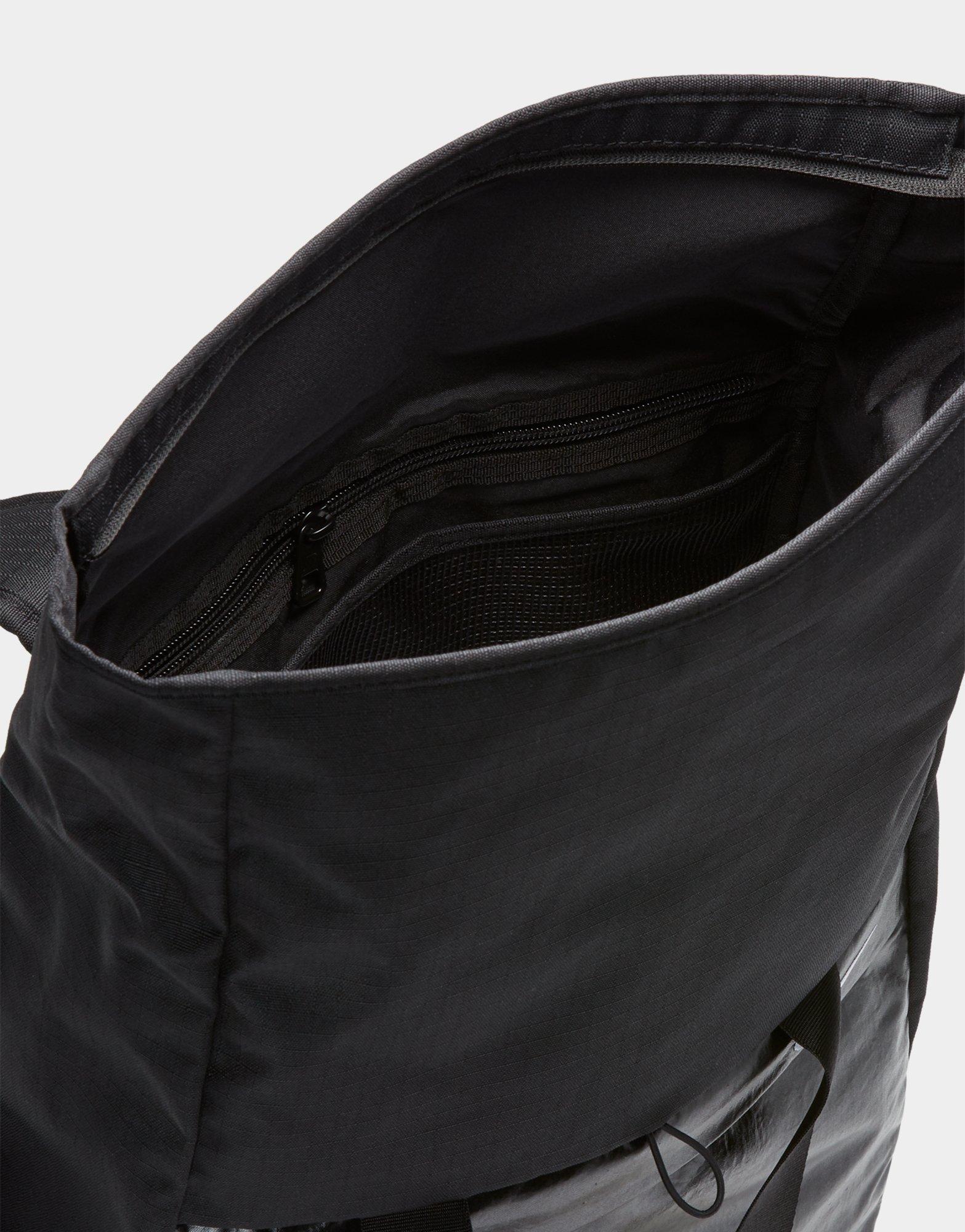 black nike backpack women's