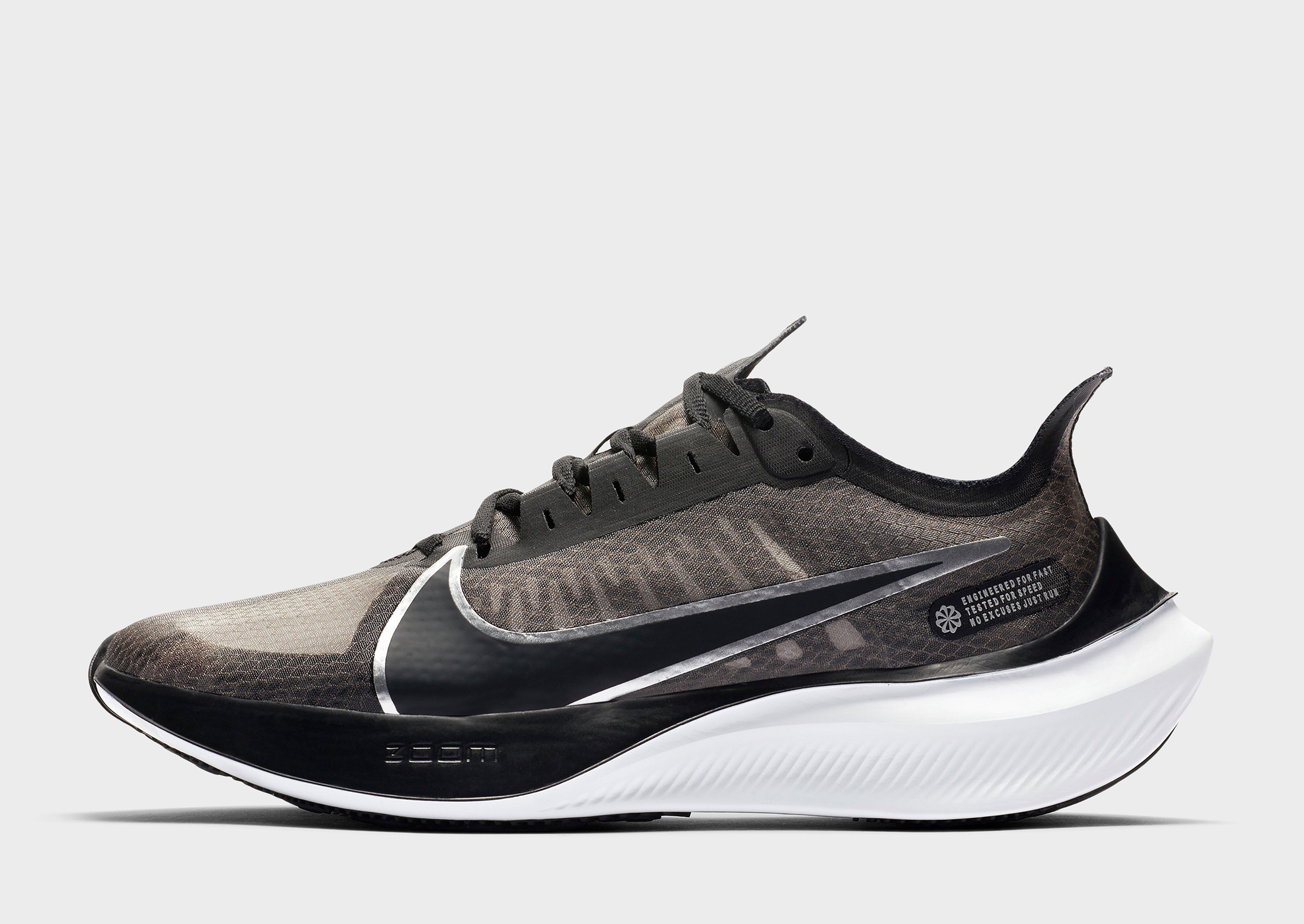 black nike womens running shoes