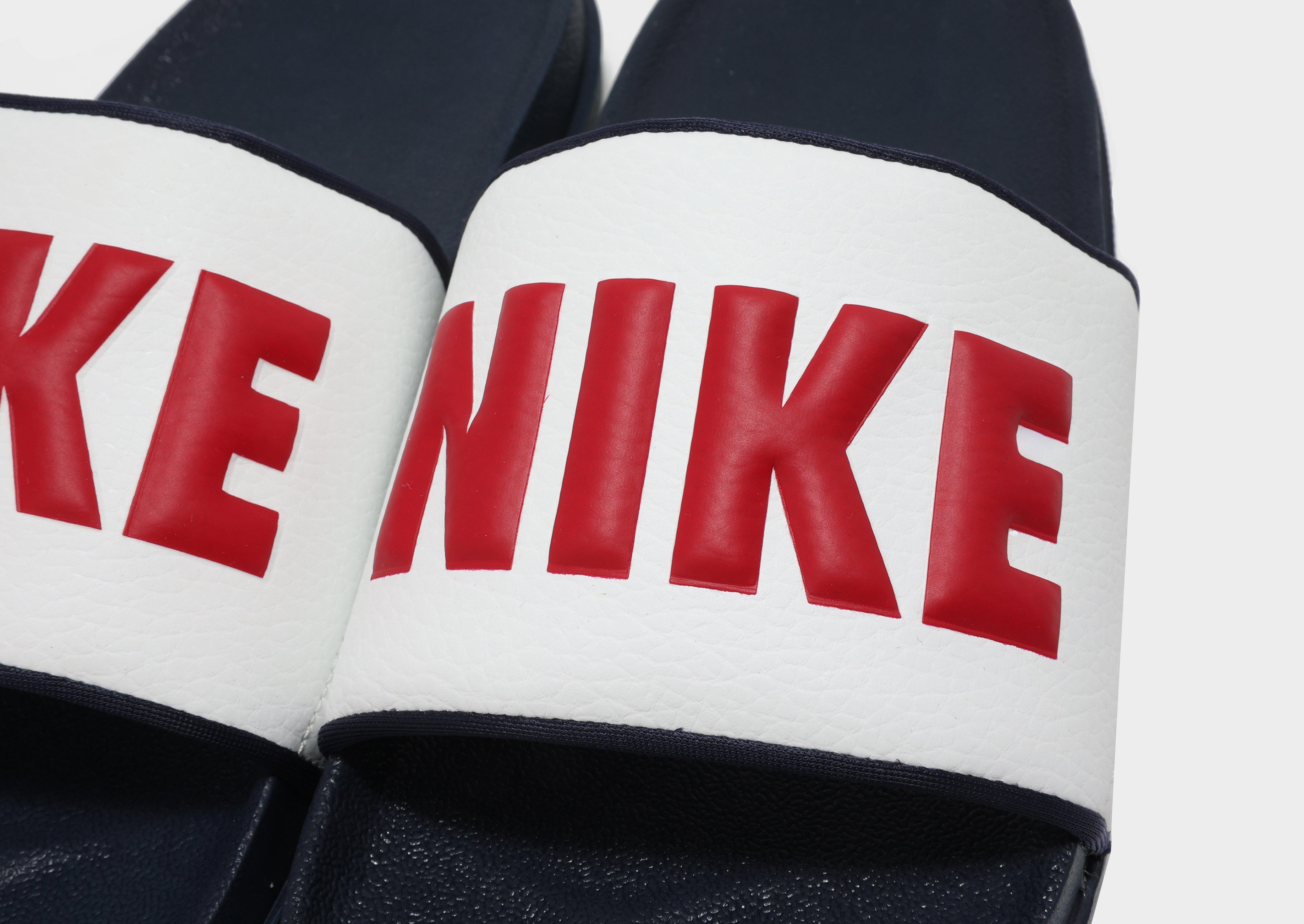 White nike clearance slides two strap