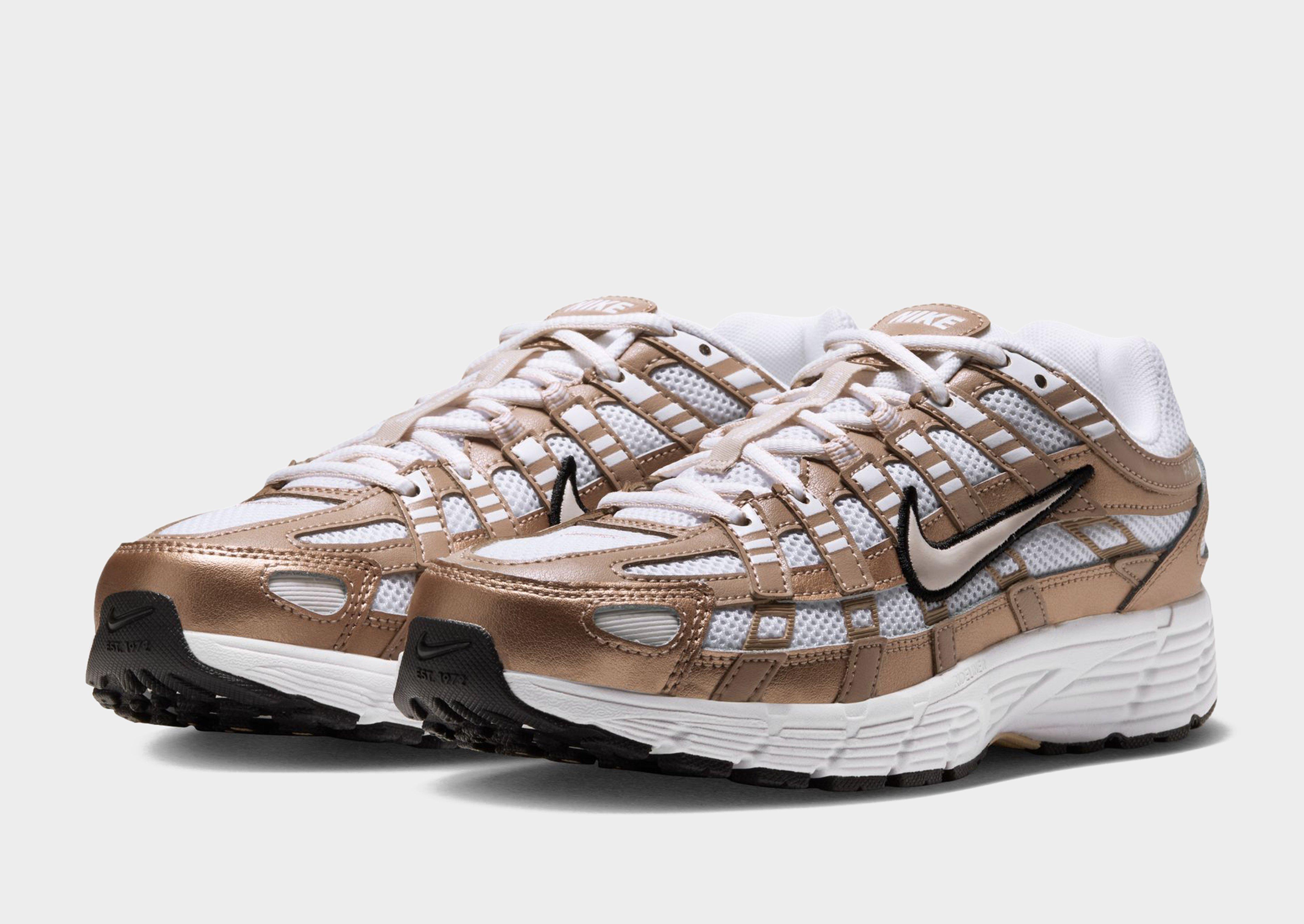 Nike Chaussure pour femme P-6000