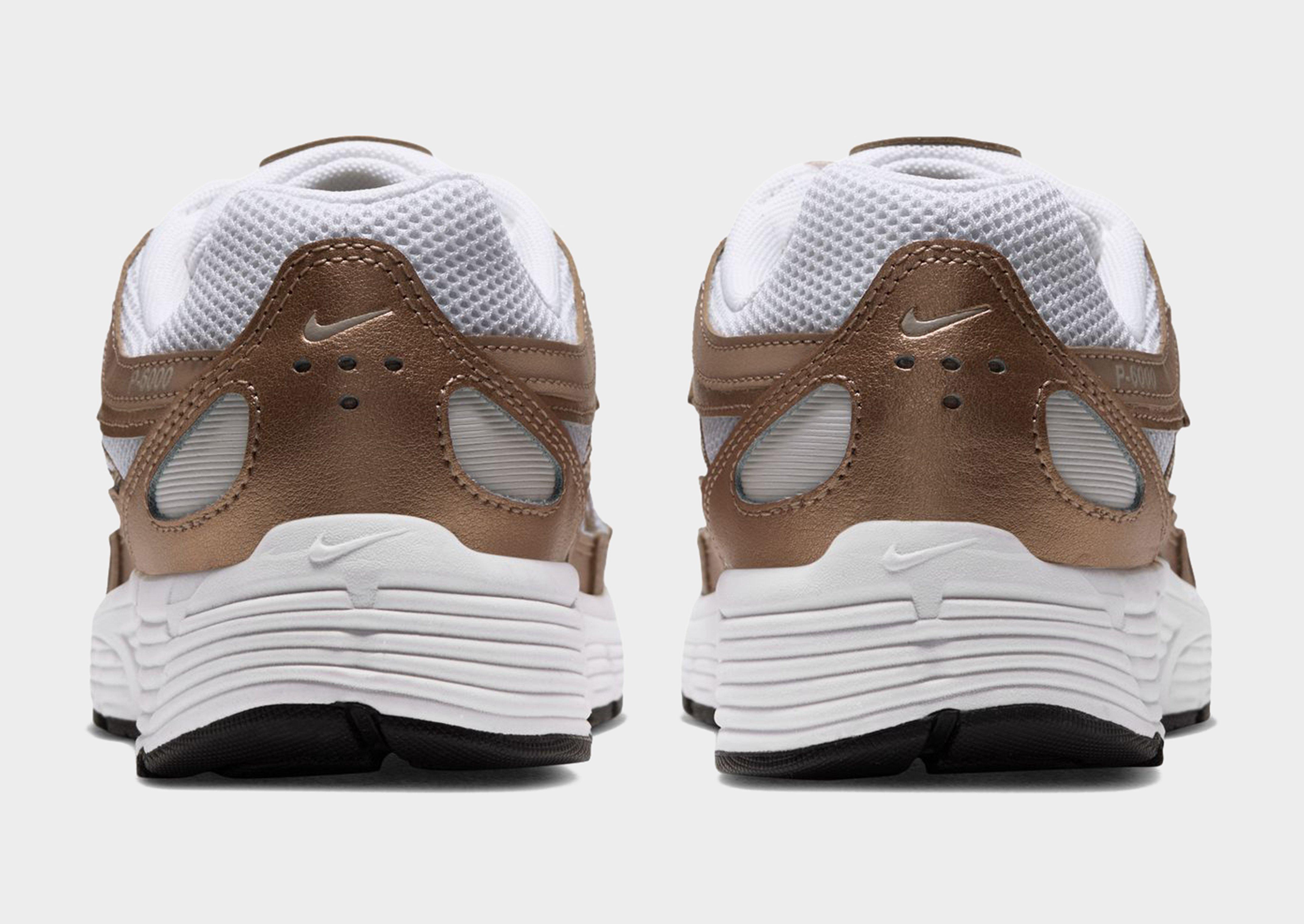 Nike Chaussure pour femme P-6000