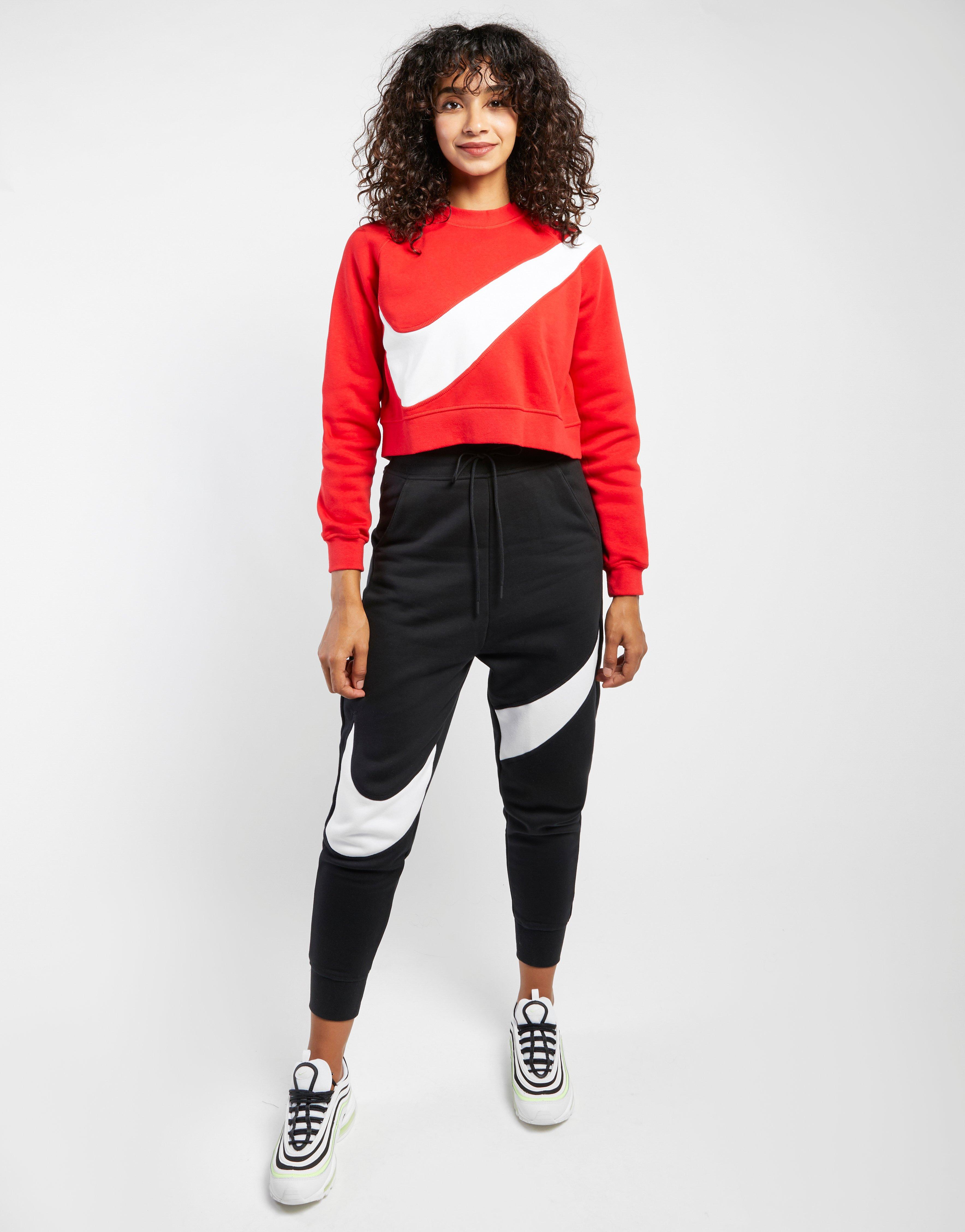 nike swoosh bb crew sweatshirt