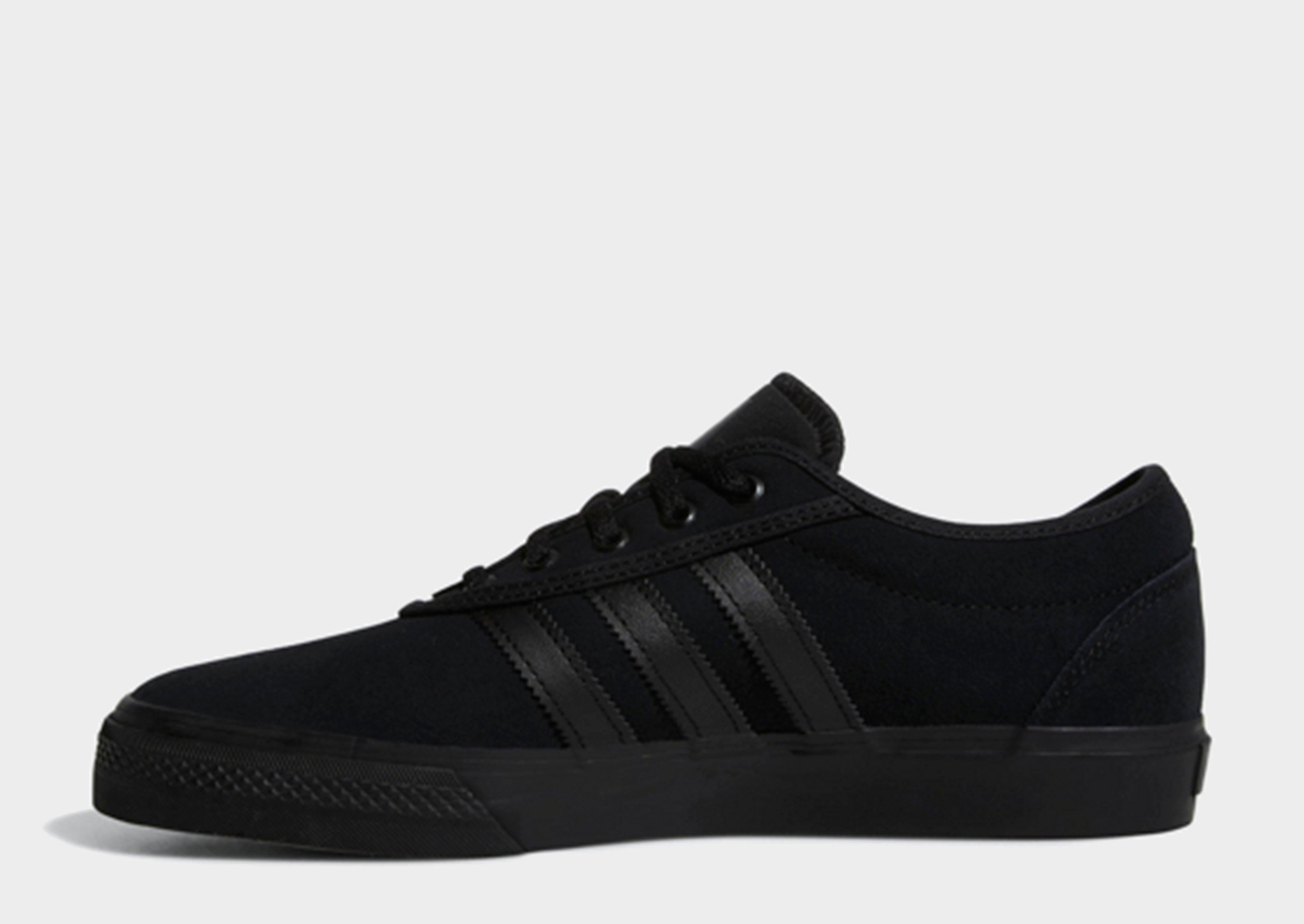 adiease shoes black