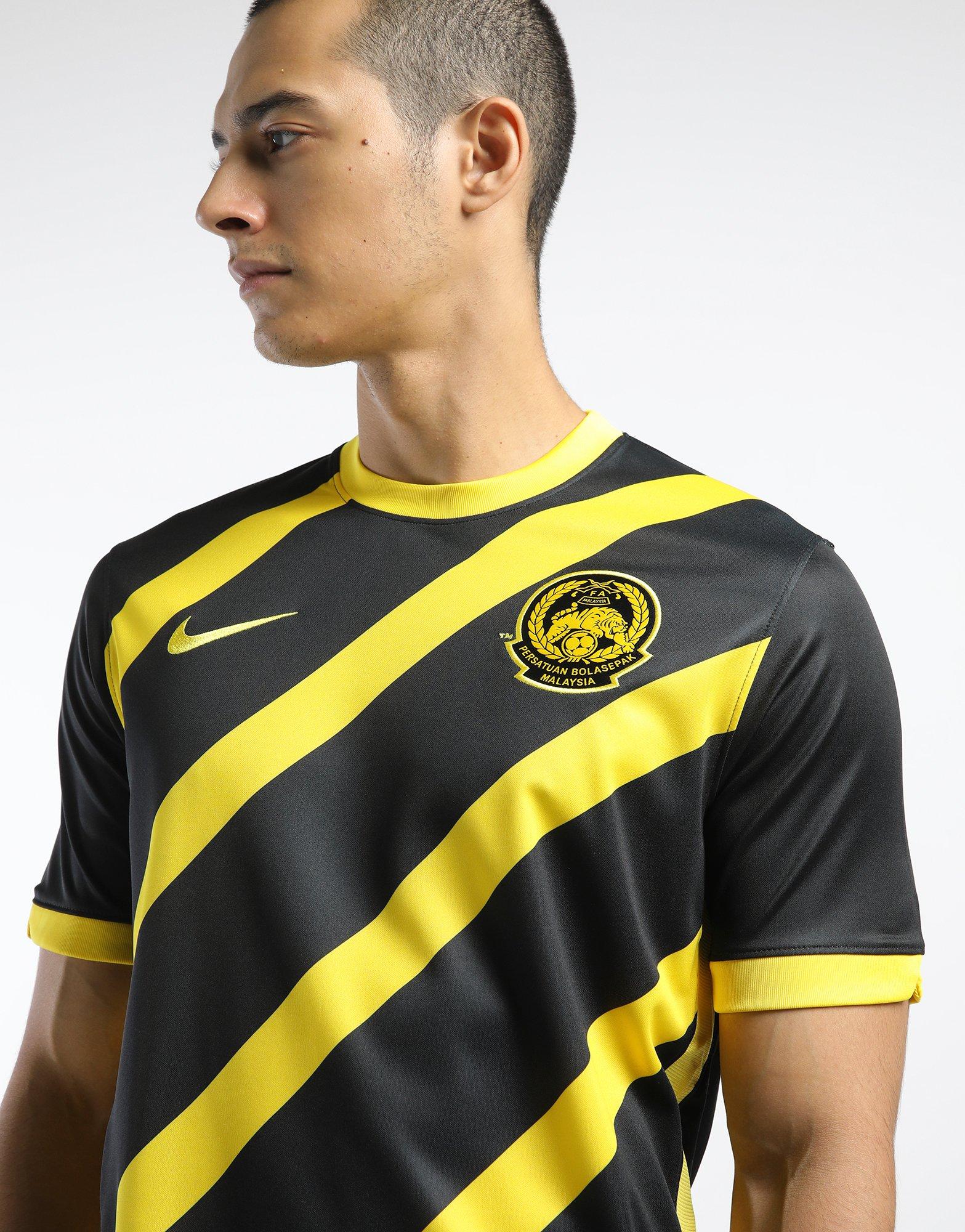 nike soccer training jersey