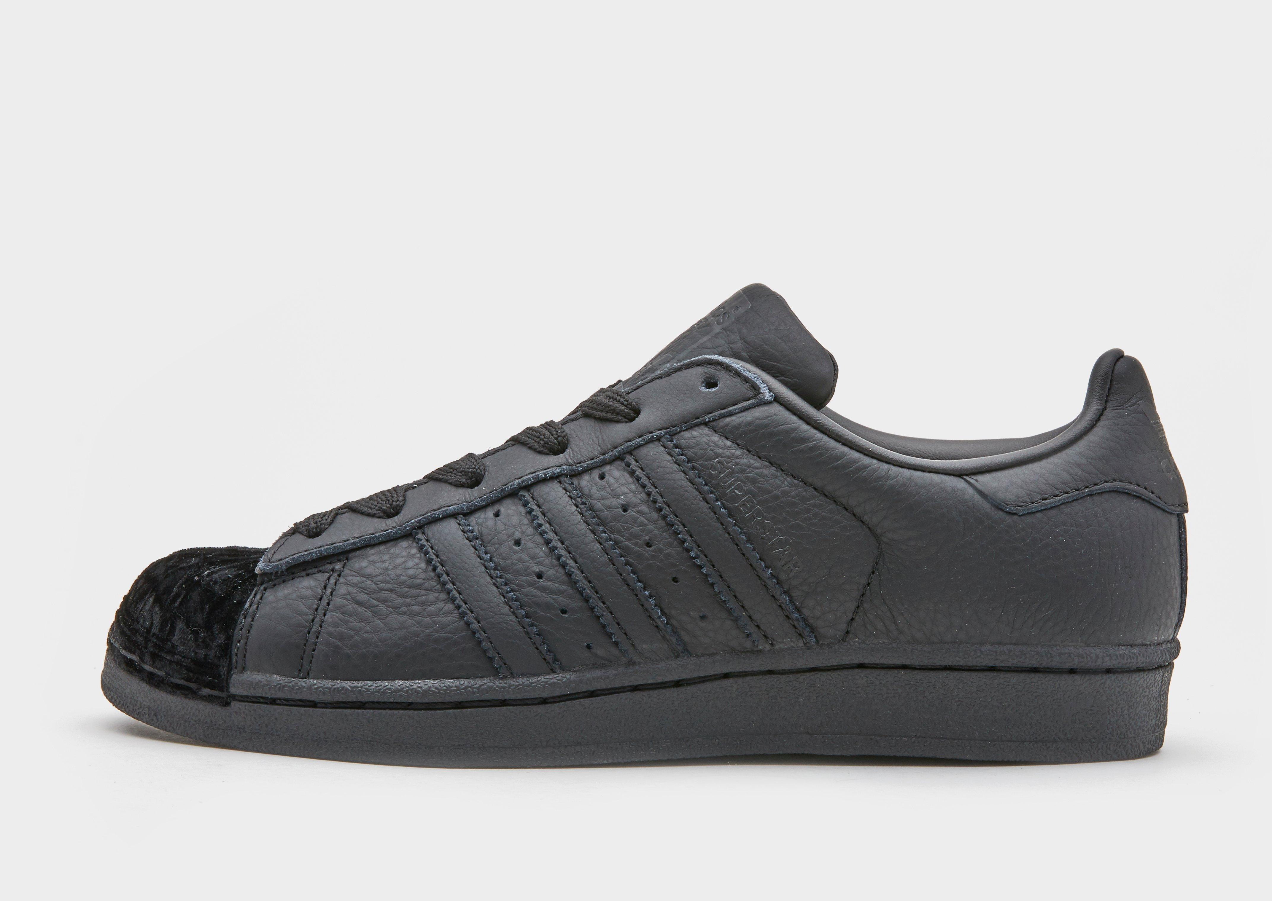 adidas superstar glossy toe black