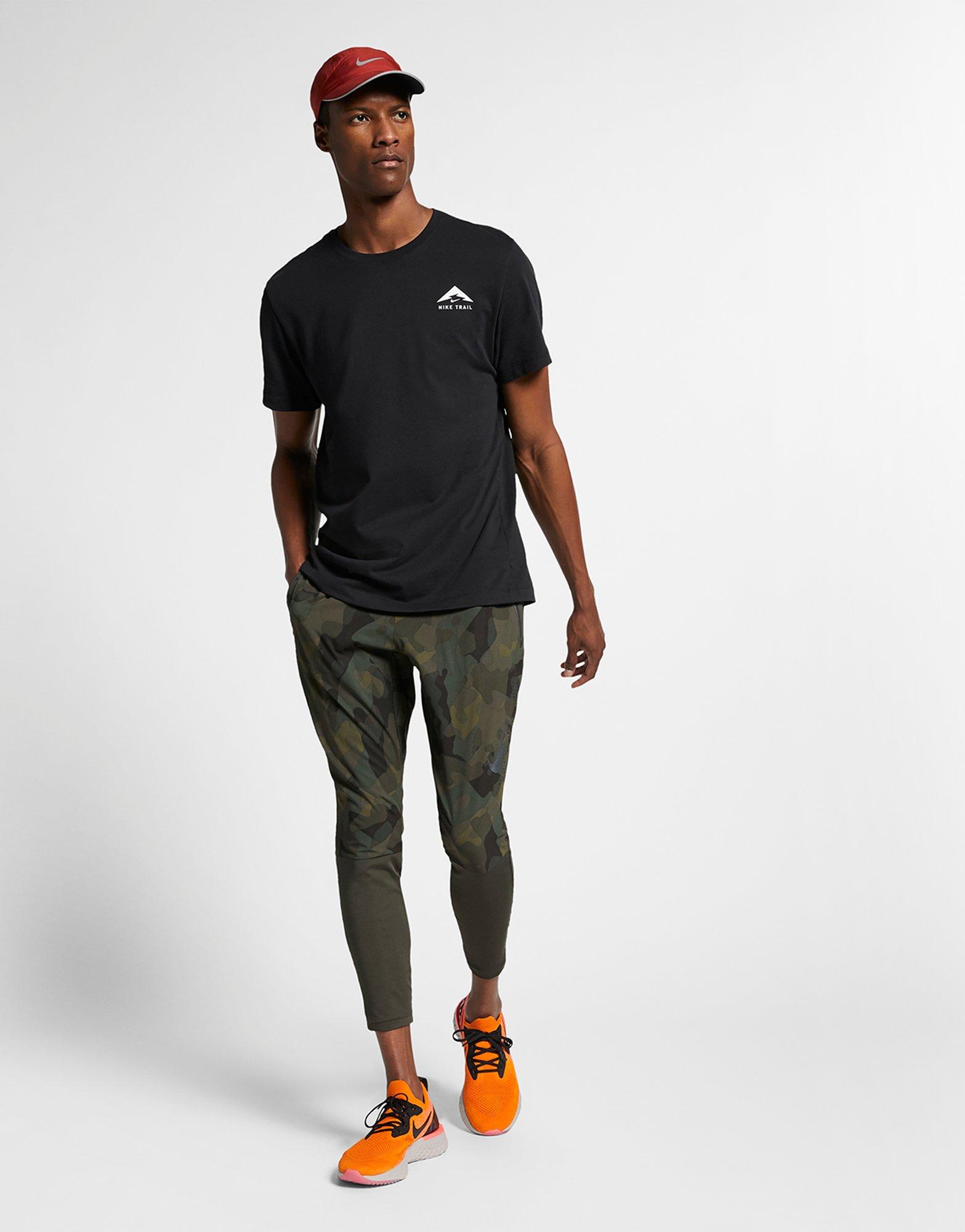t shirt nike athletic