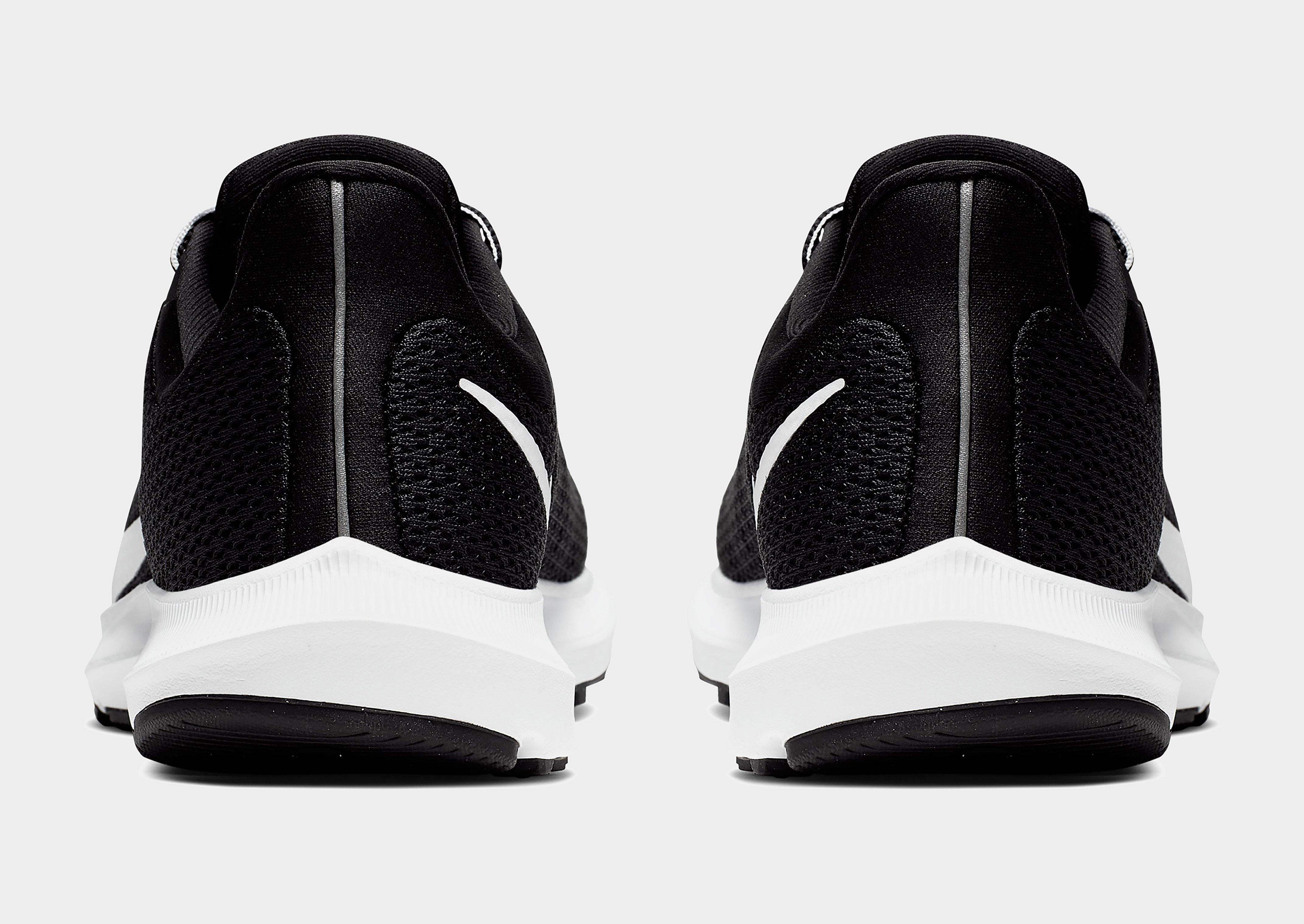 black nike shoes womens running